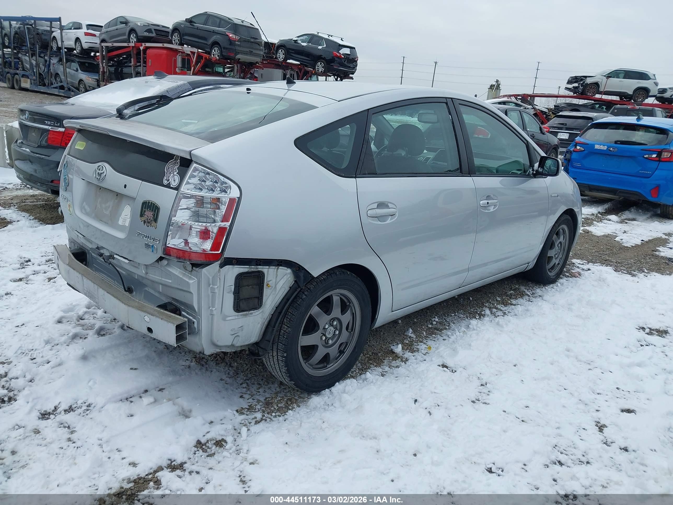 TOYOTA PRIUS image 4