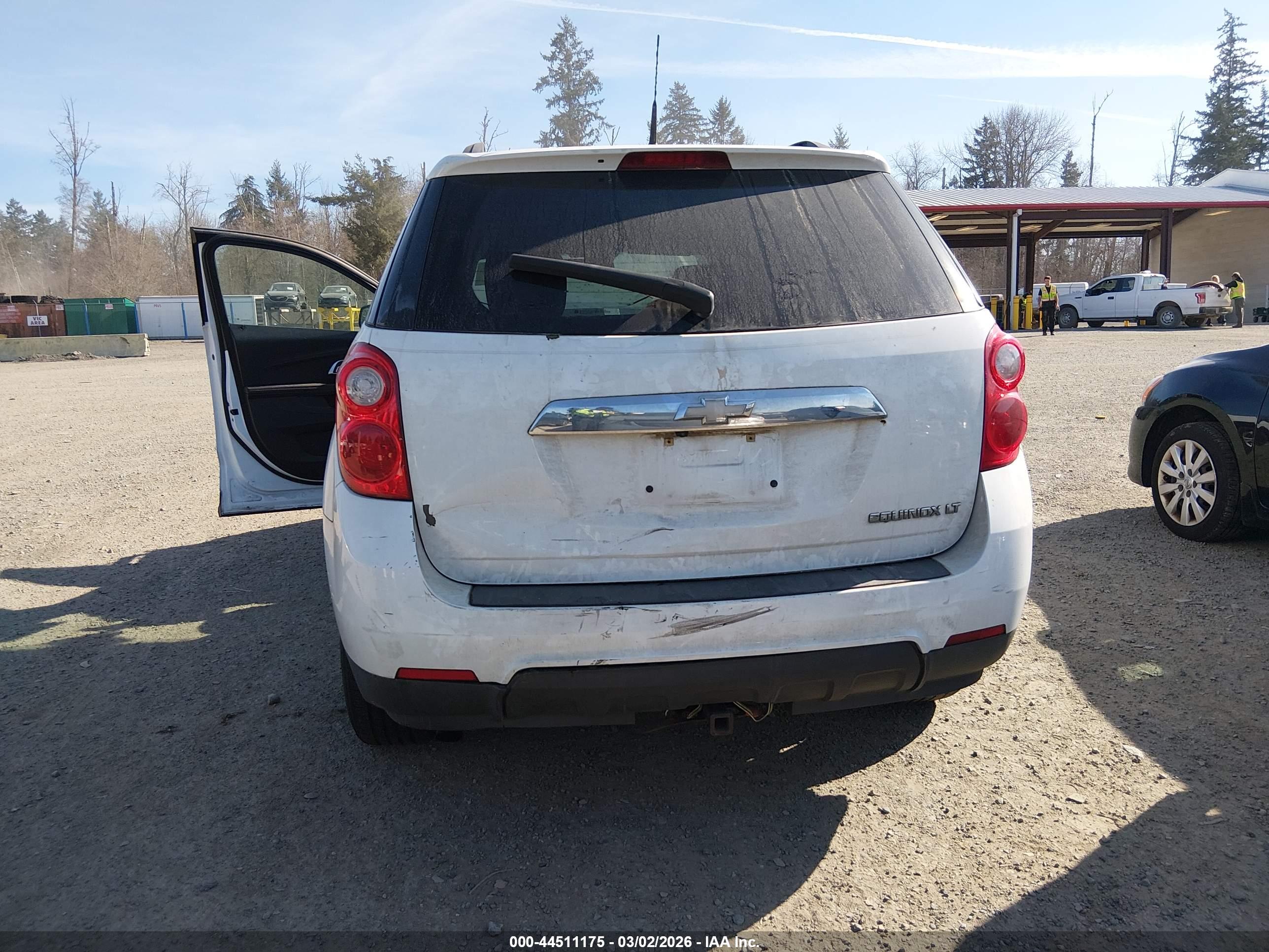 CHEVROLET EQUINOX image 6