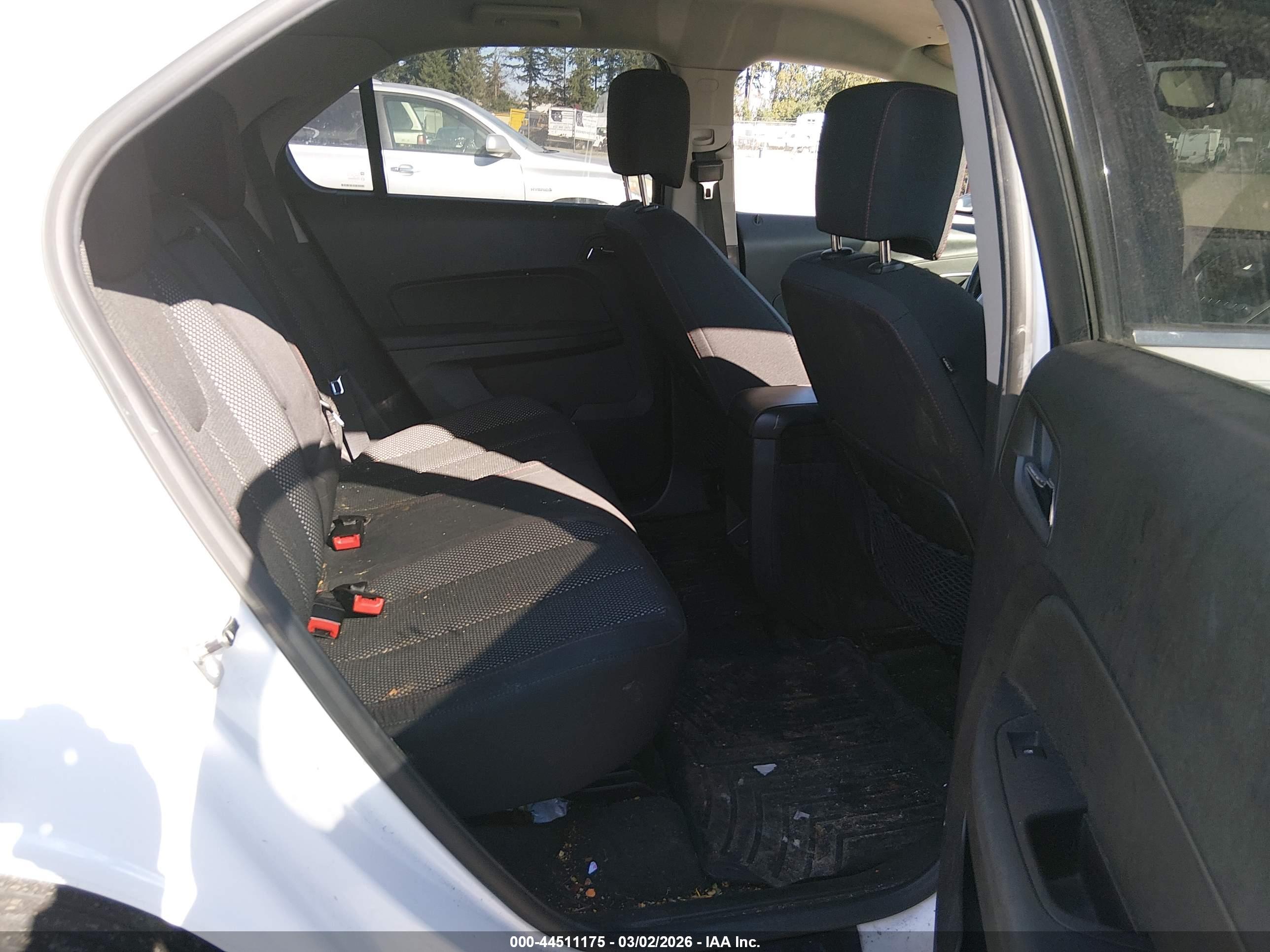 CHEVROLET EQUINOX image 8