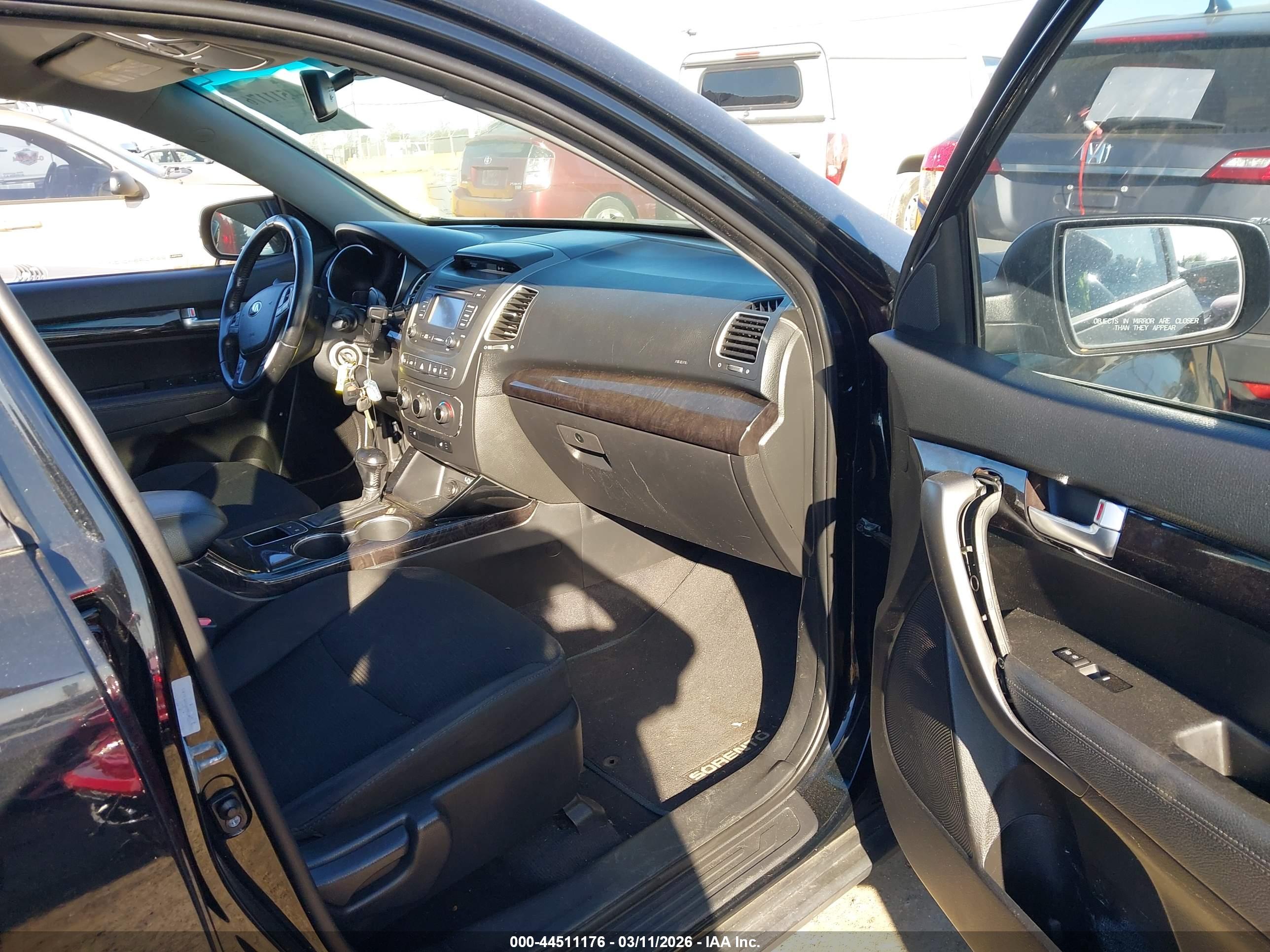 KIA SORENTO image 5
