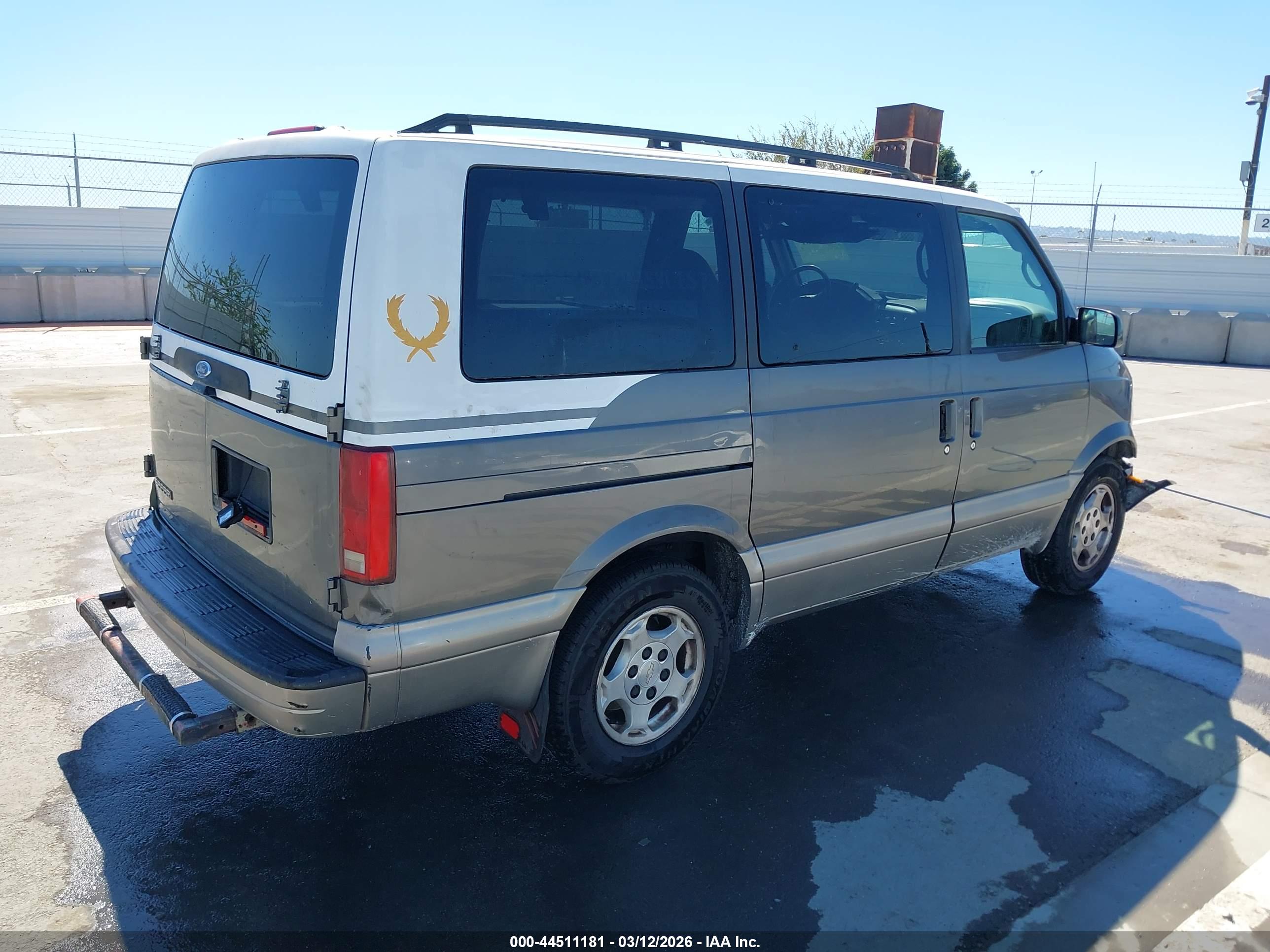 GMC SAFARI image 4