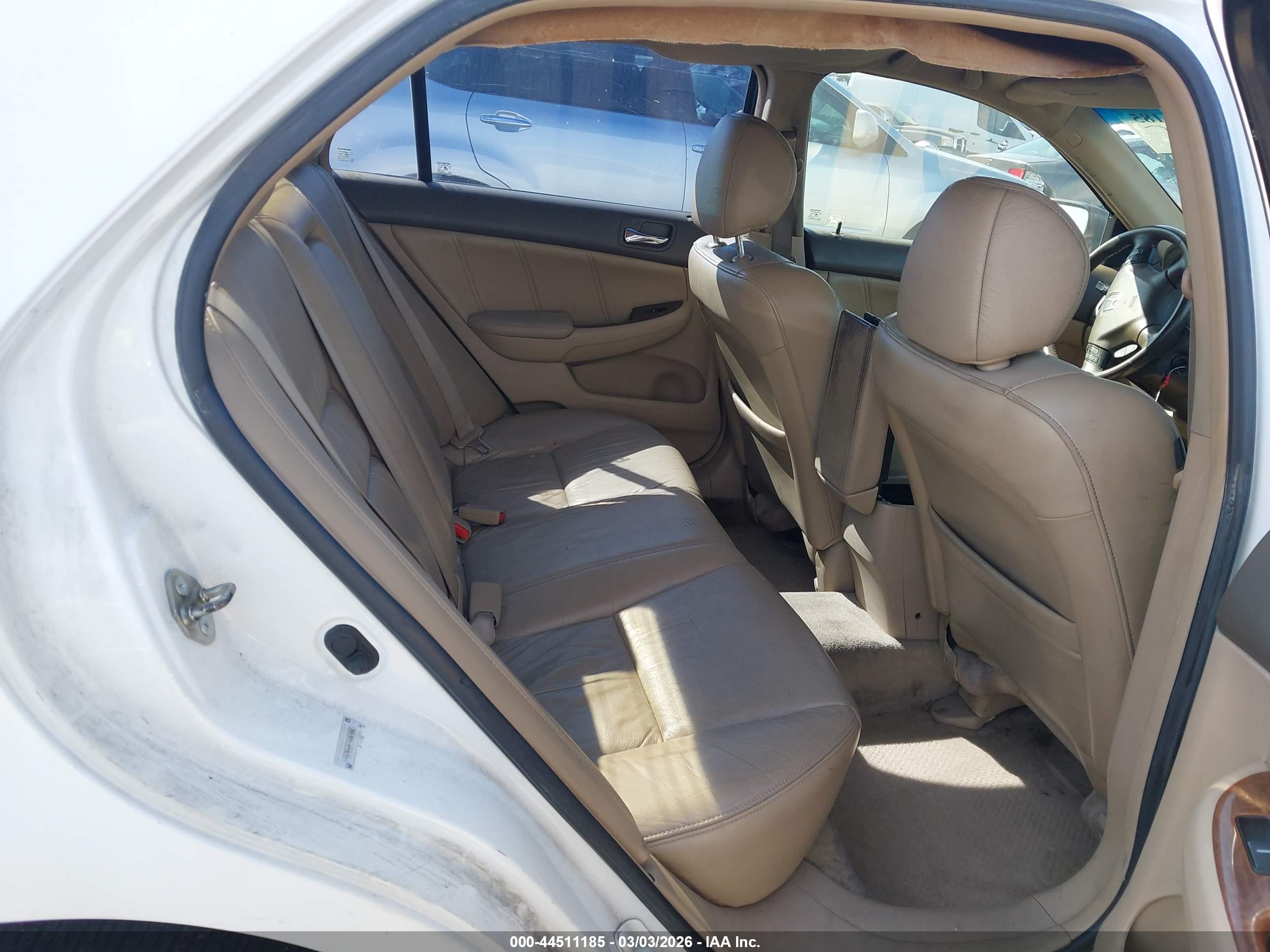 HONDA ACCORD image 8
