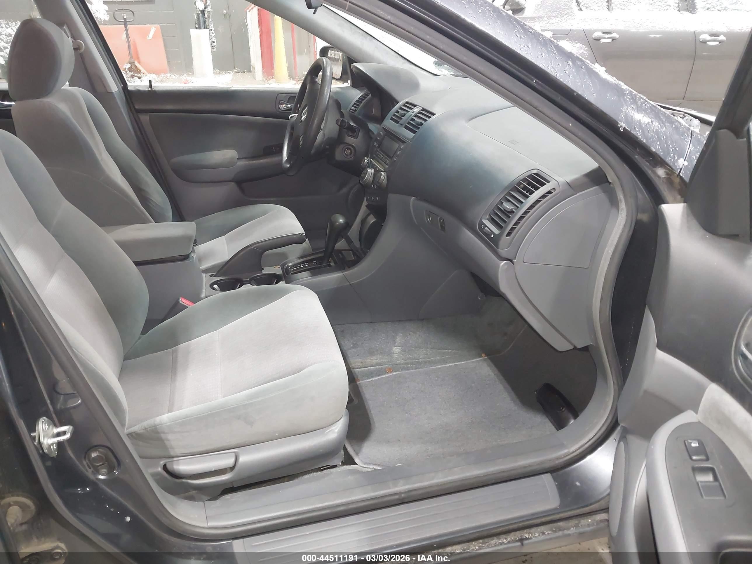 HONDA ACCORD image 5