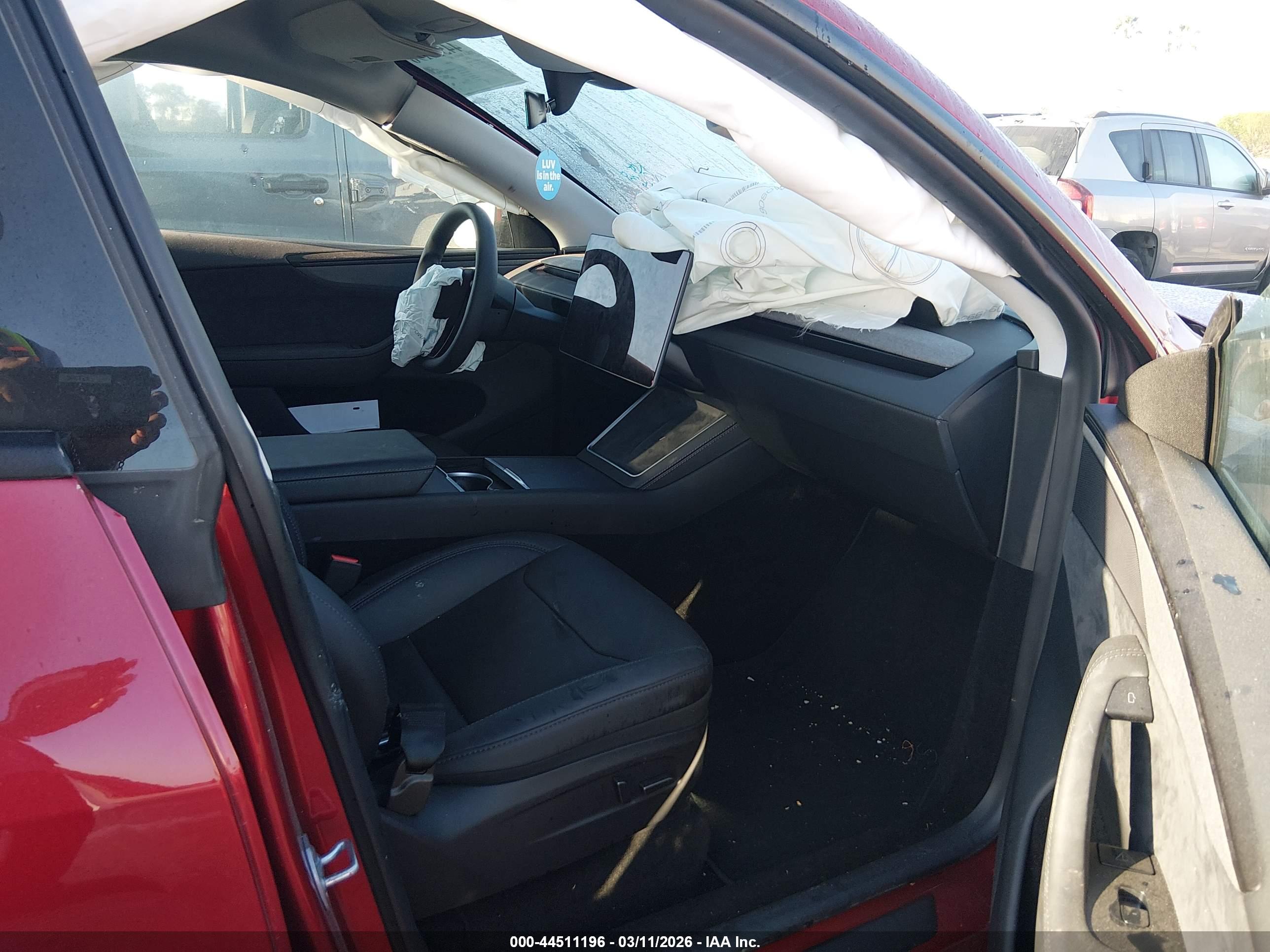 TESLA MODEL image 5