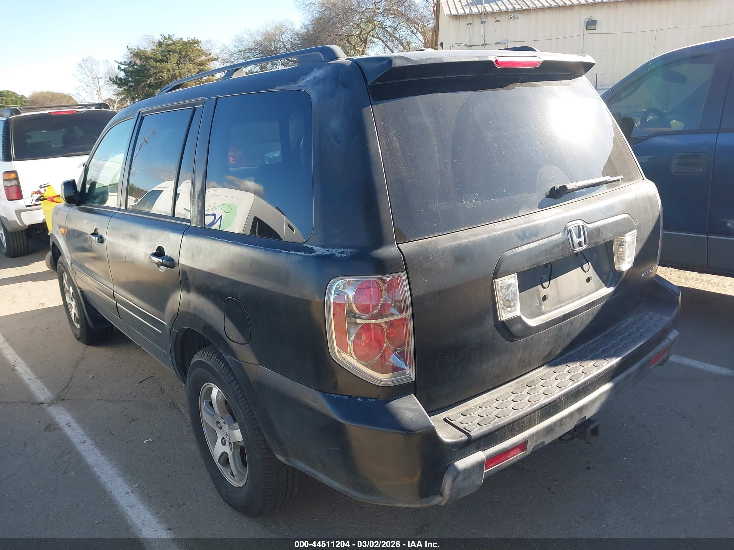 HONDA PILOT image 3