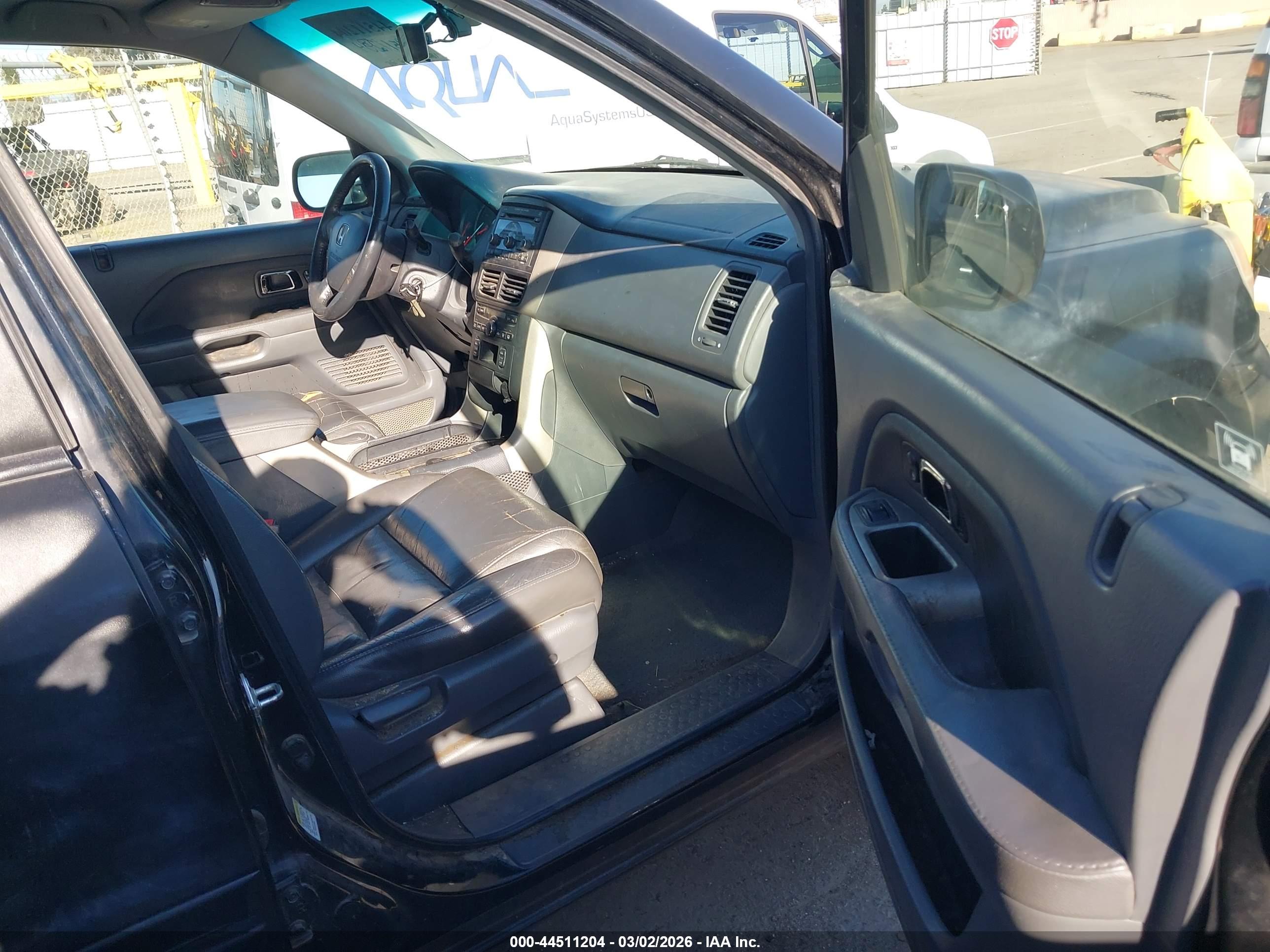 HONDA PILOT image 5