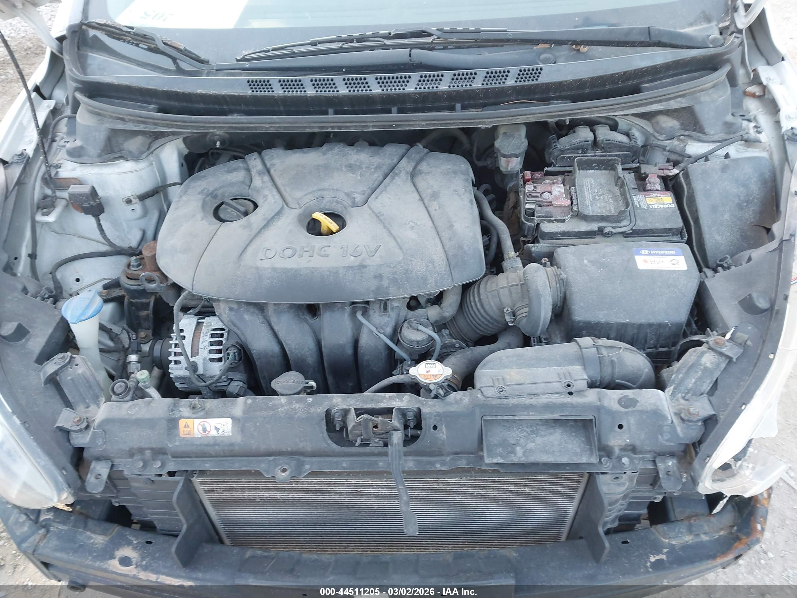 HYUNDAI ELANTRA image 10