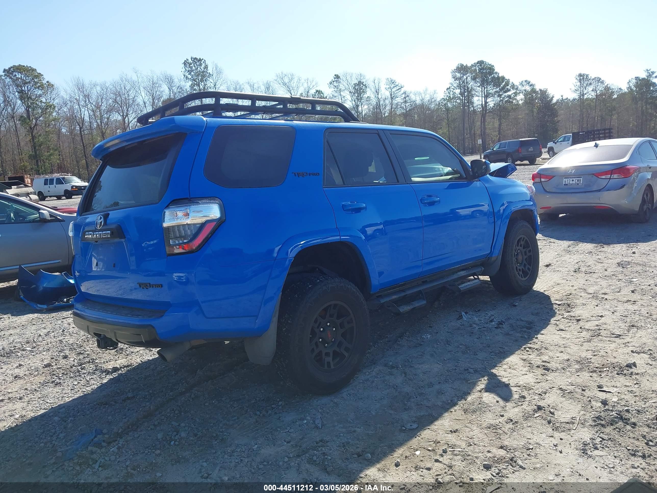TOYOTA 4RUNNER image 4