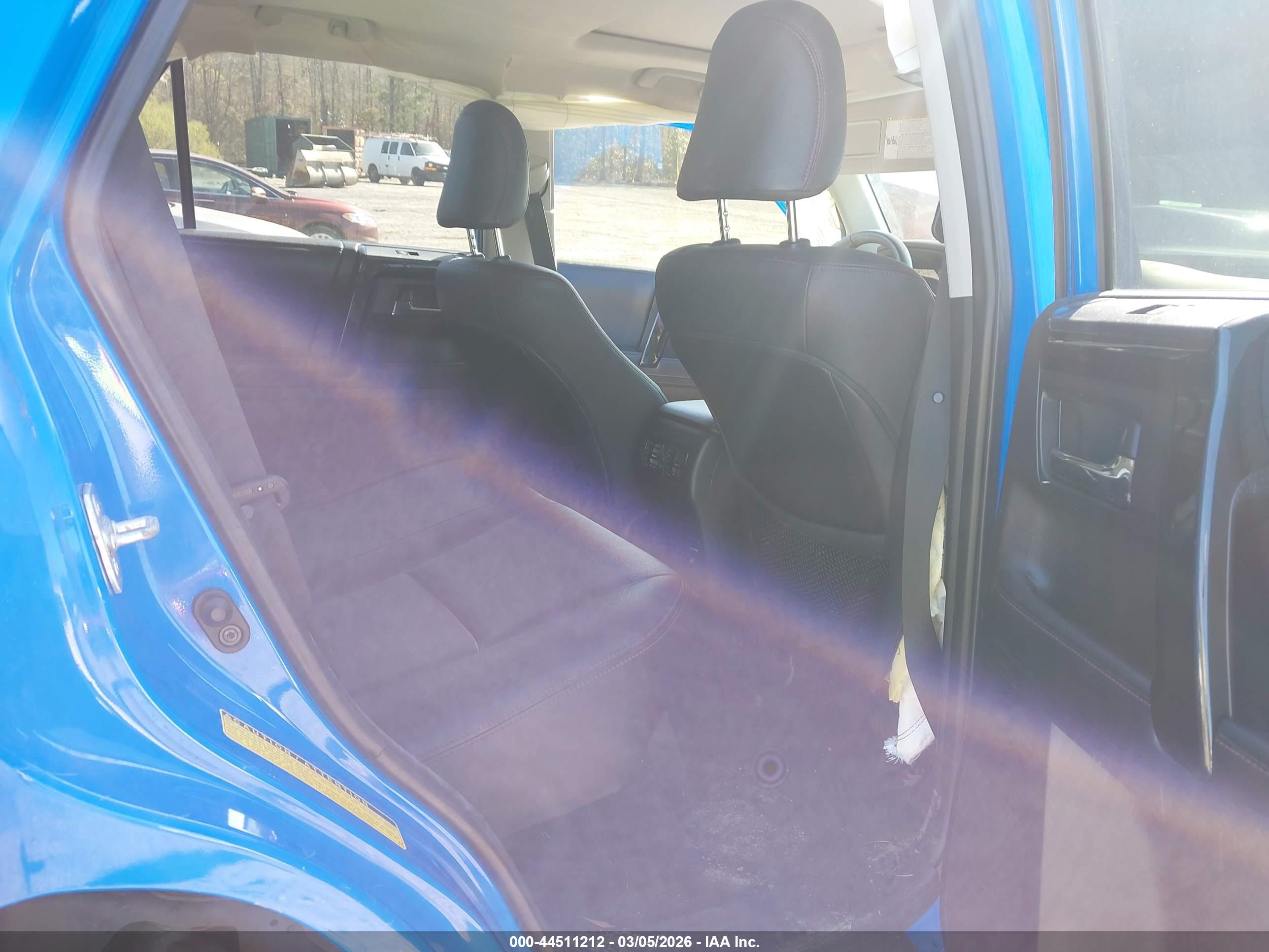 TOYOTA 4RUNNER image 8