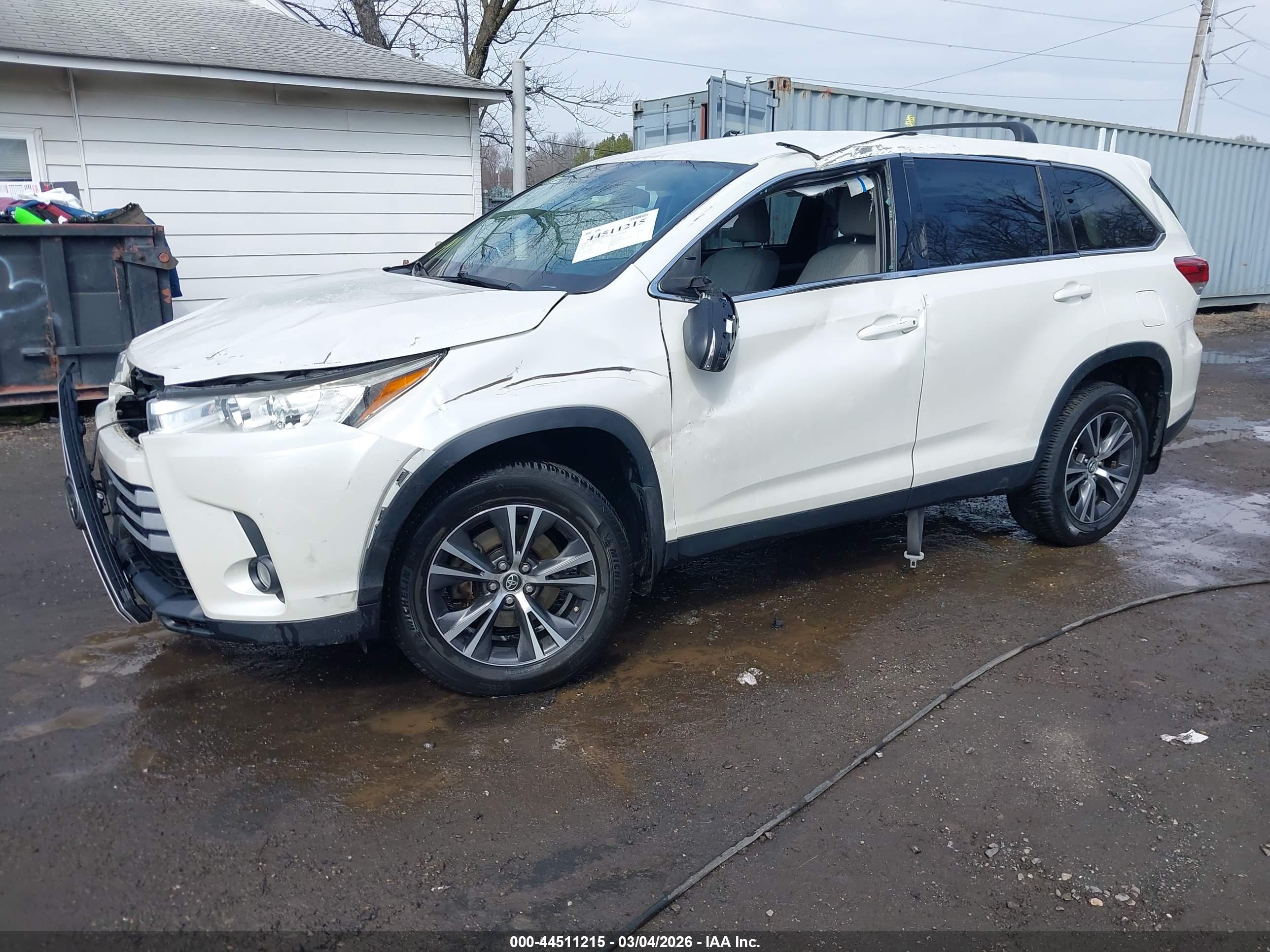 TOYOTA HIGHLANDER image 2