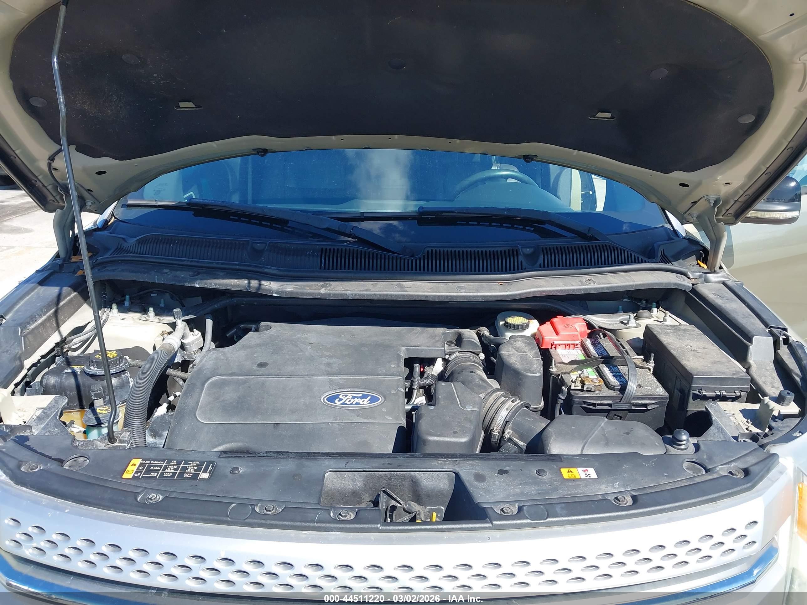 FORD EXPLORER image 10