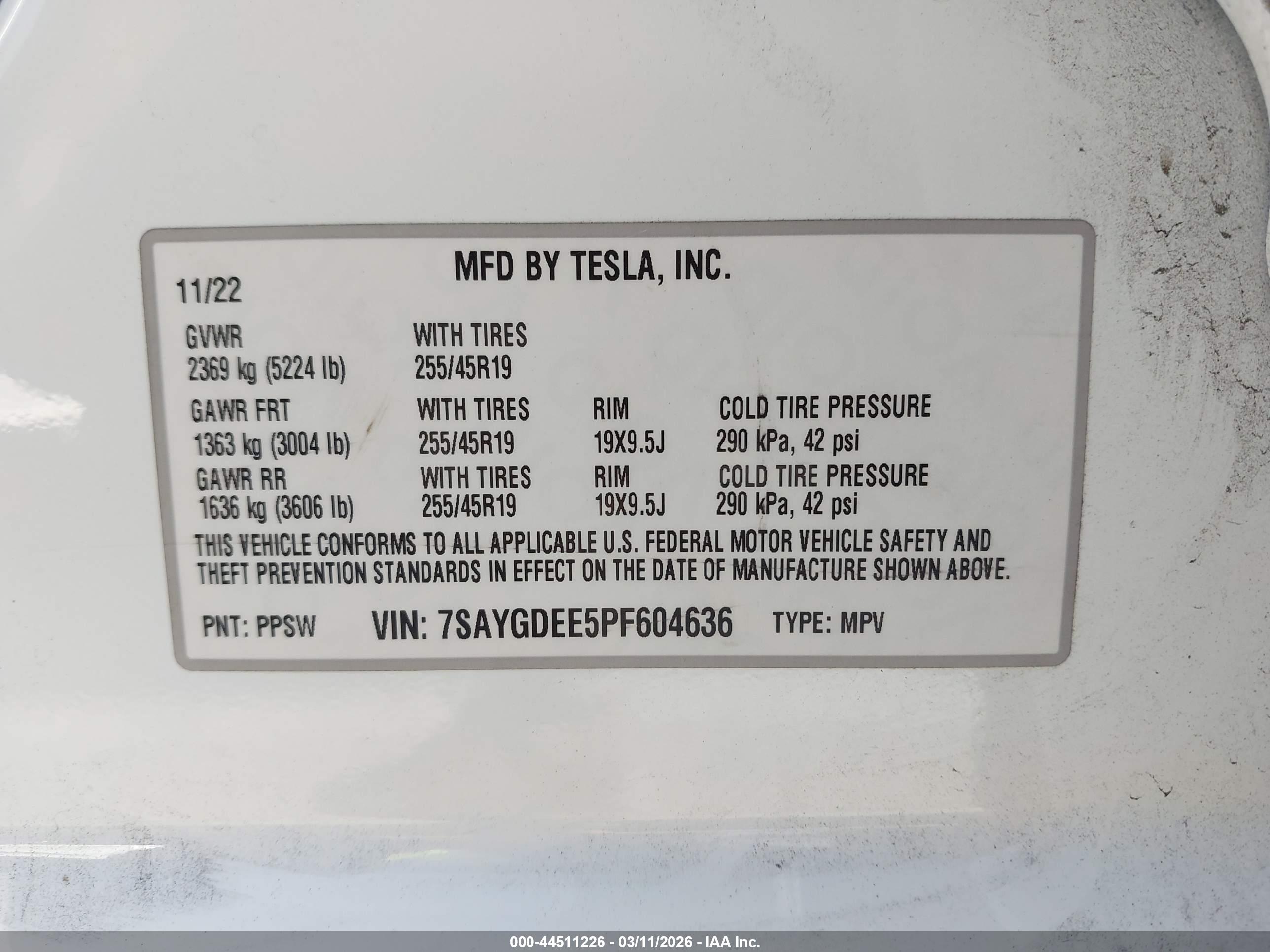 TESLA MODEL image 9