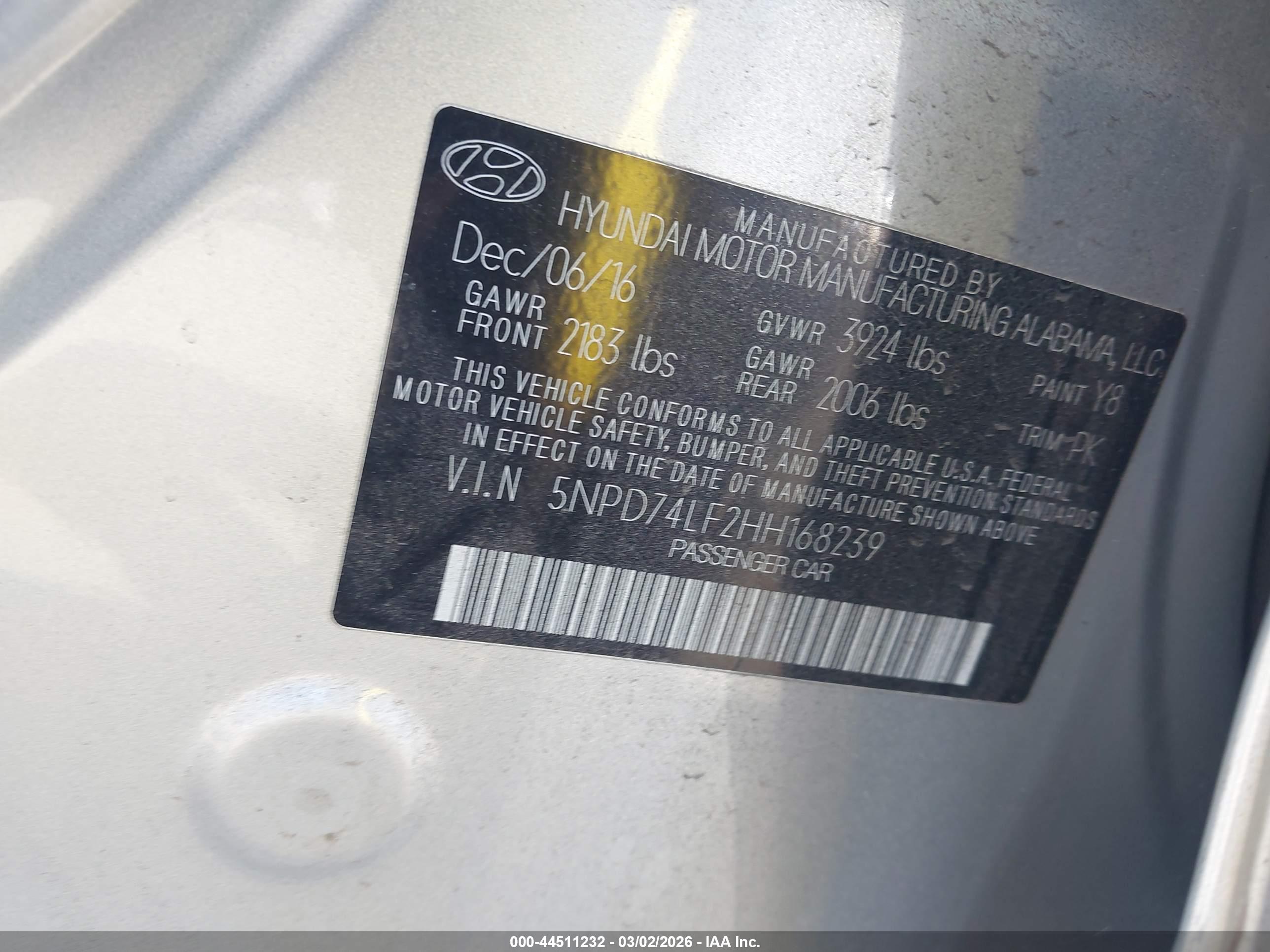 HYUNDAI ELANTRA image 9