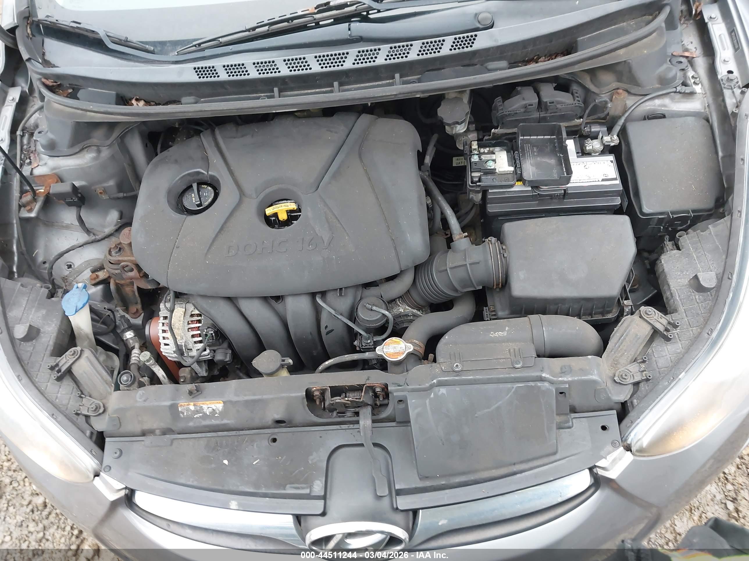 HYUNDAI ELANTRA image 10