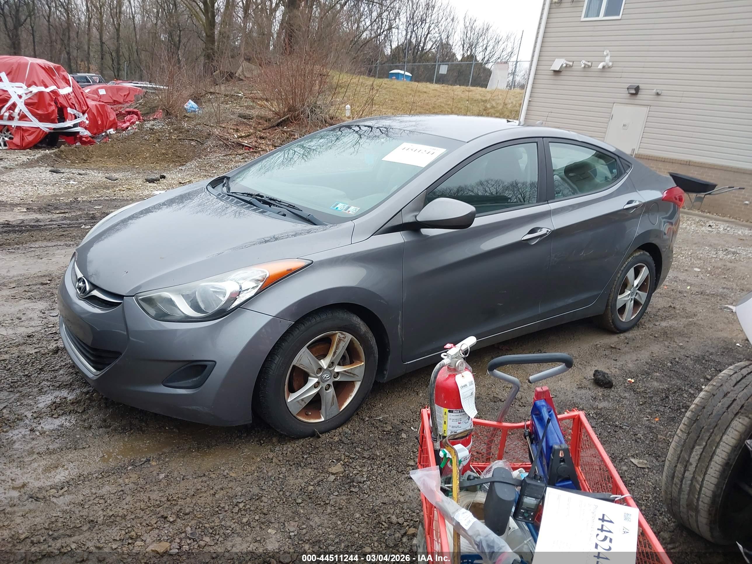HYUNDAI ELANTRA image 2
