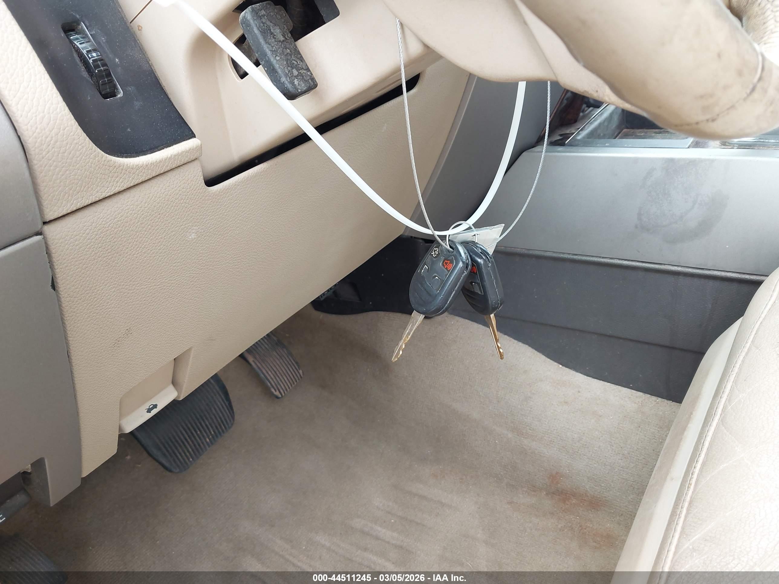 FORD EXPEDITION image 11