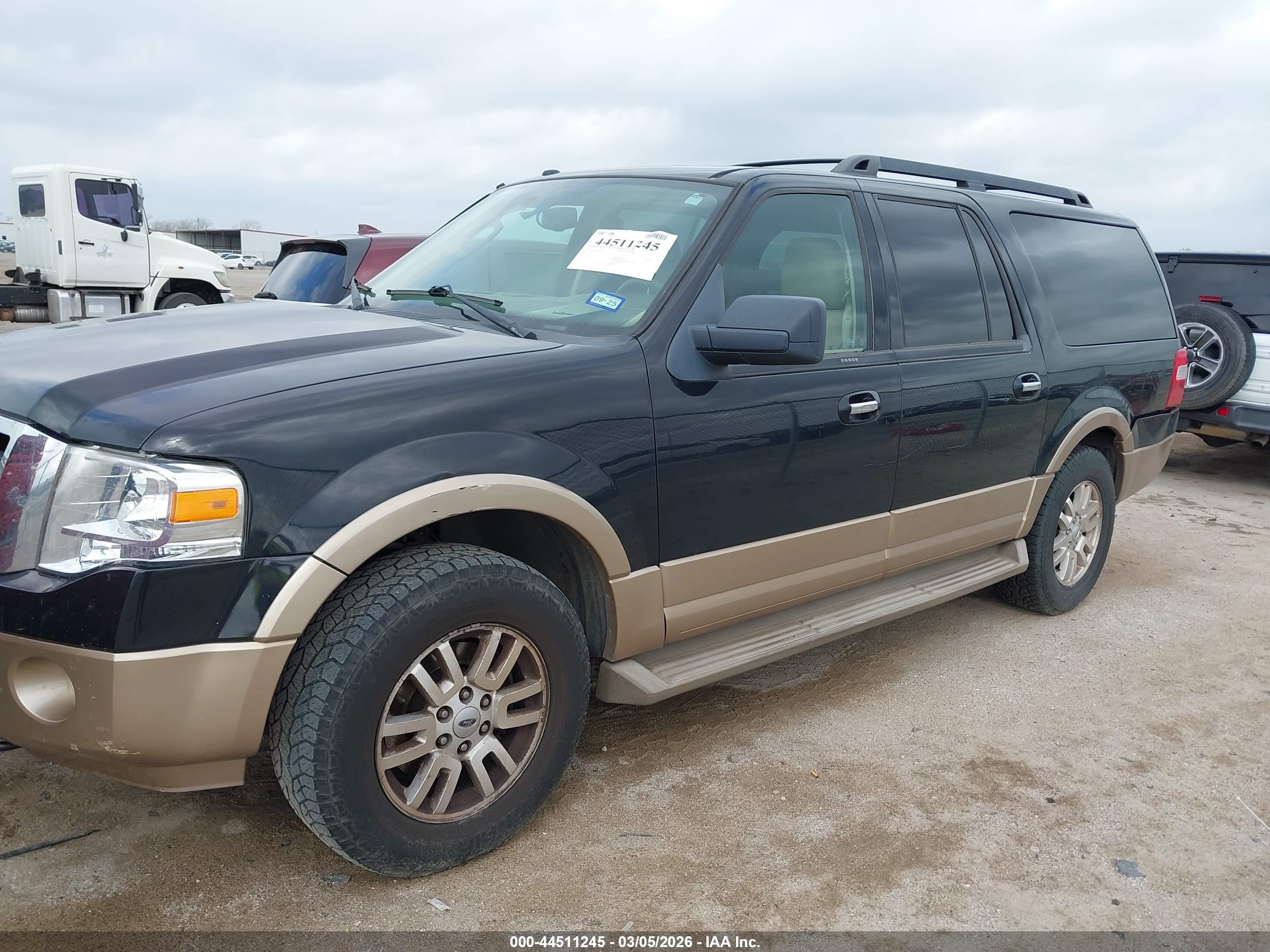 FORD EXPEDITION image 6