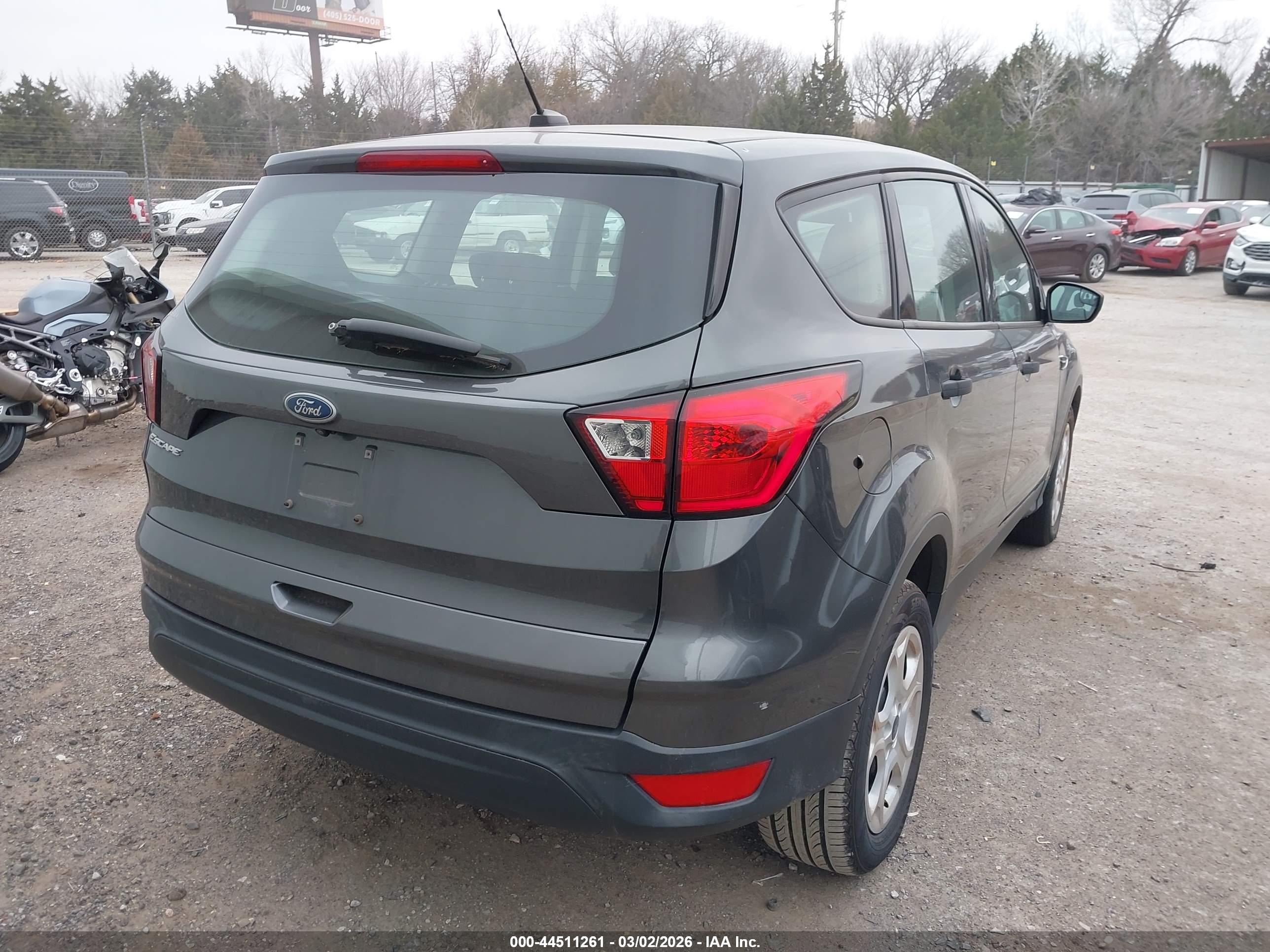 FORD ESCAPE image 4