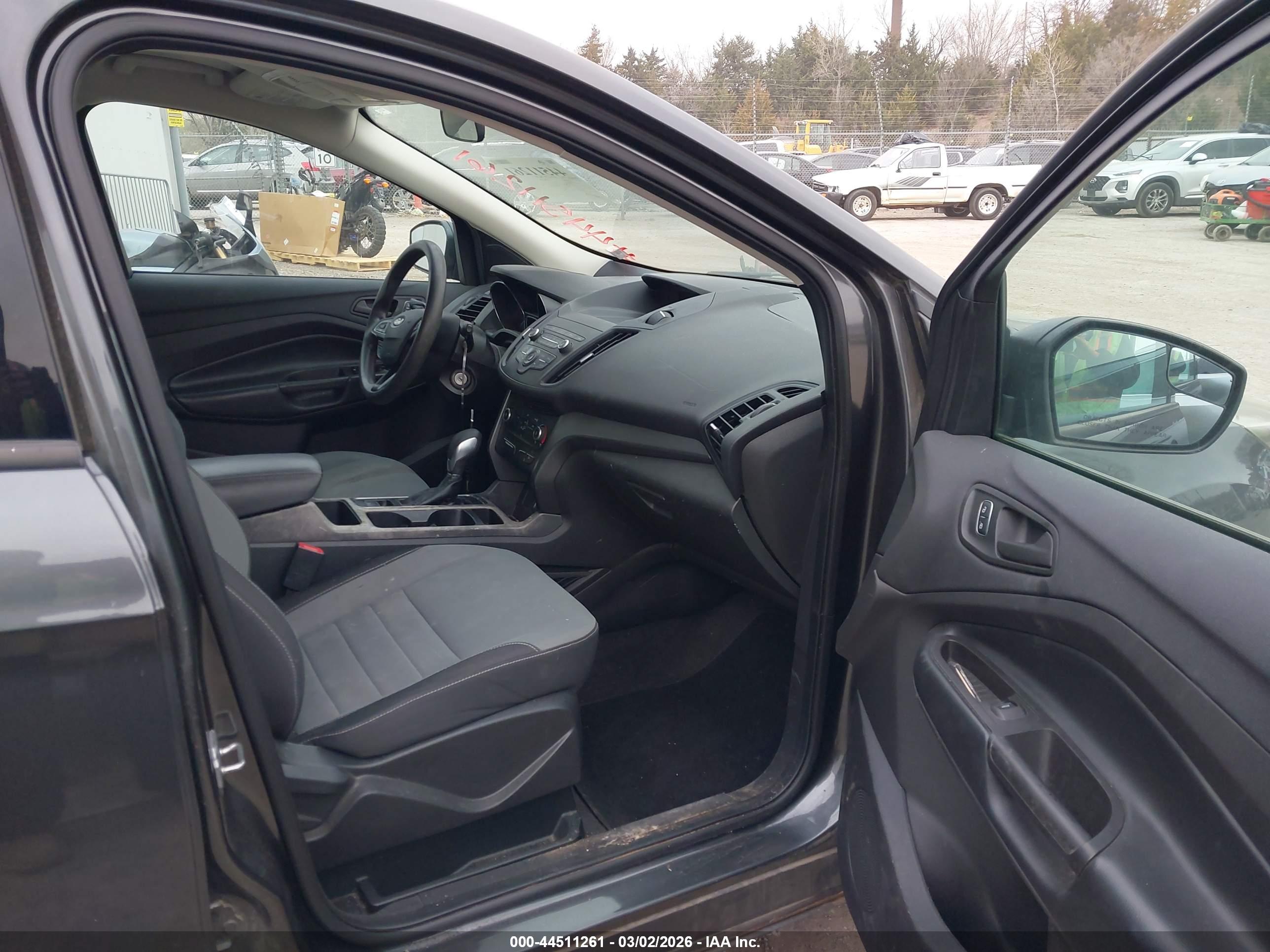 FORD ESCAPE image 5