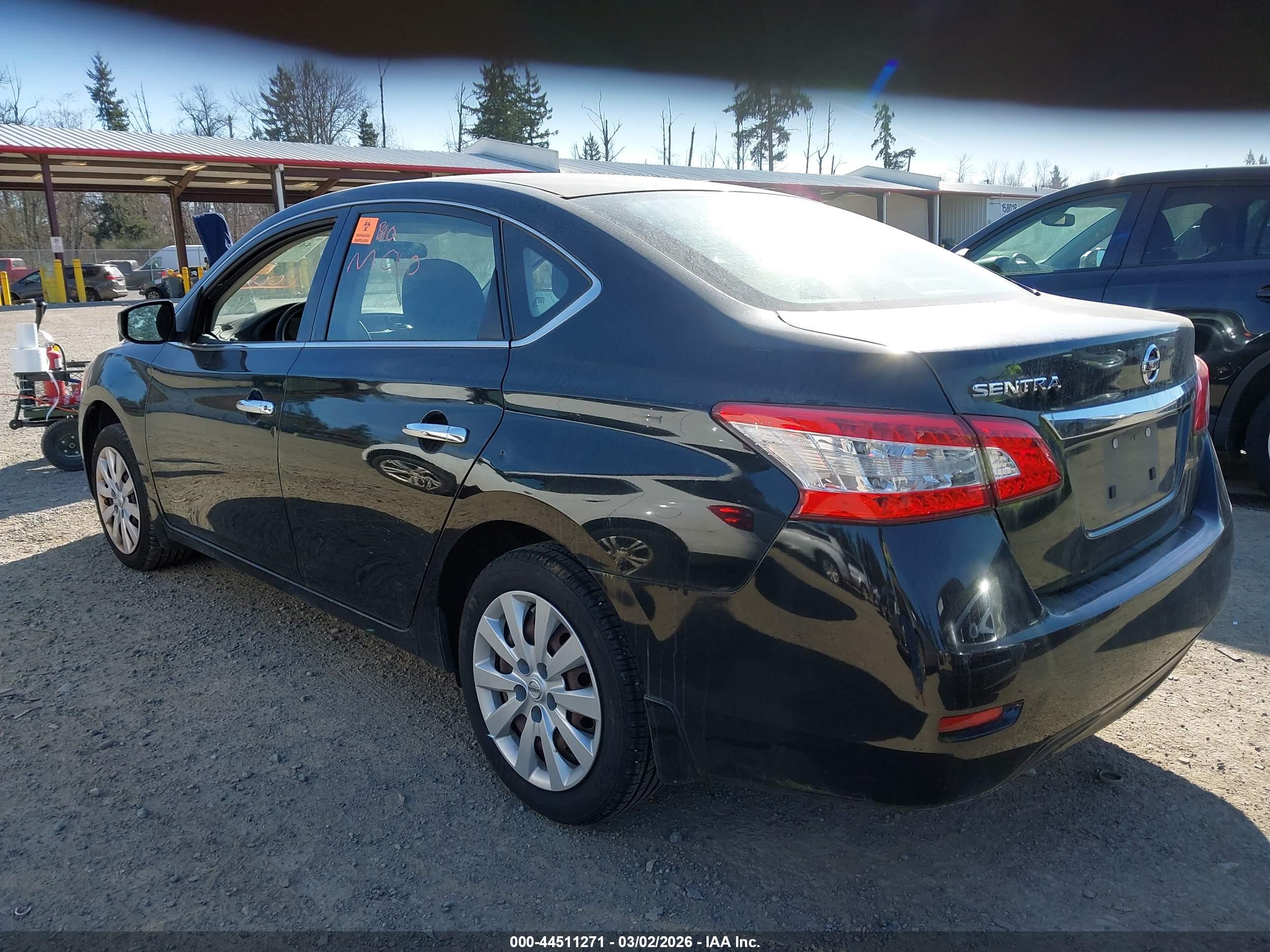 NISSAN SENTRA image 3
