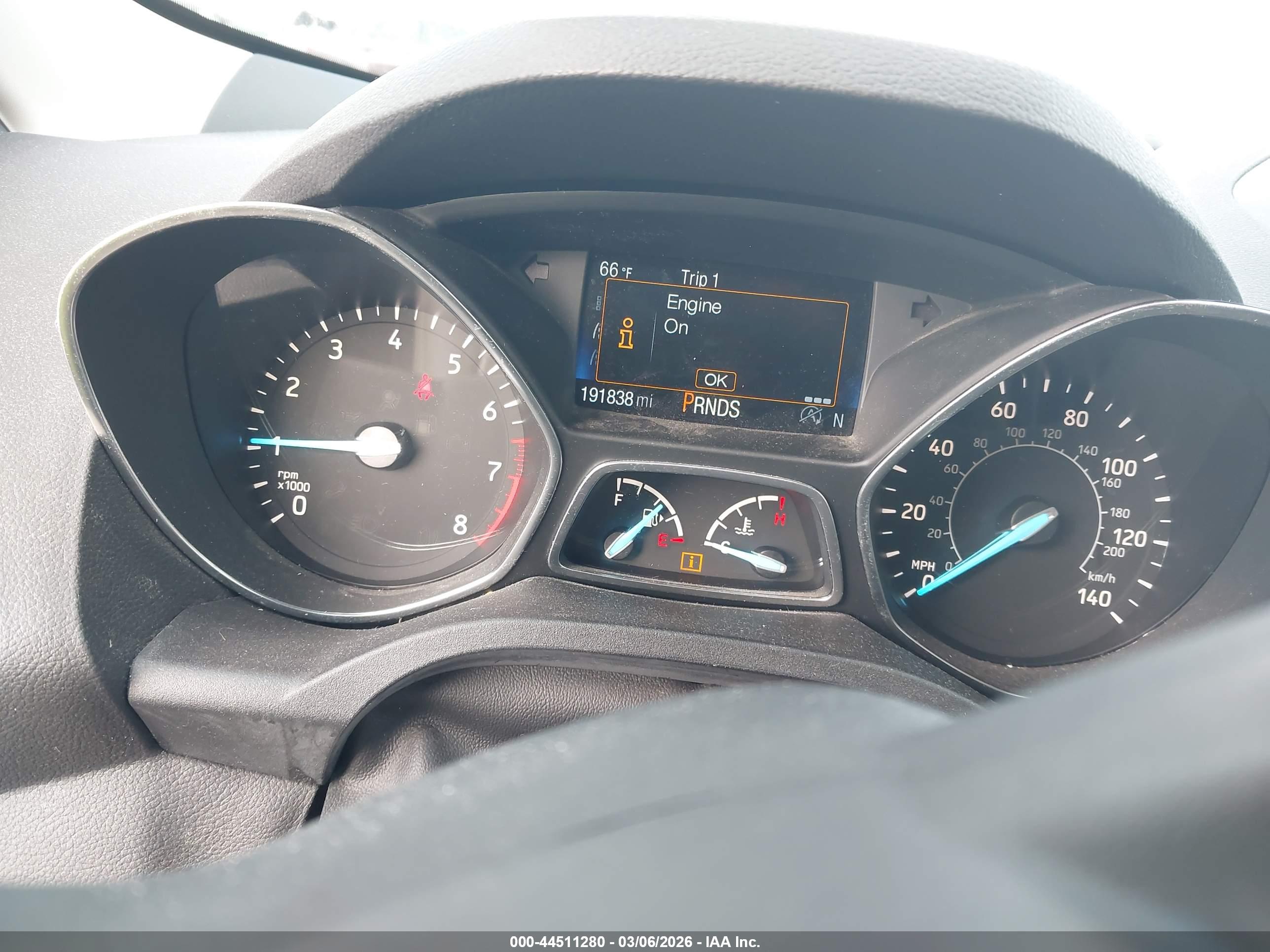 FORD ESCAPE image 7
