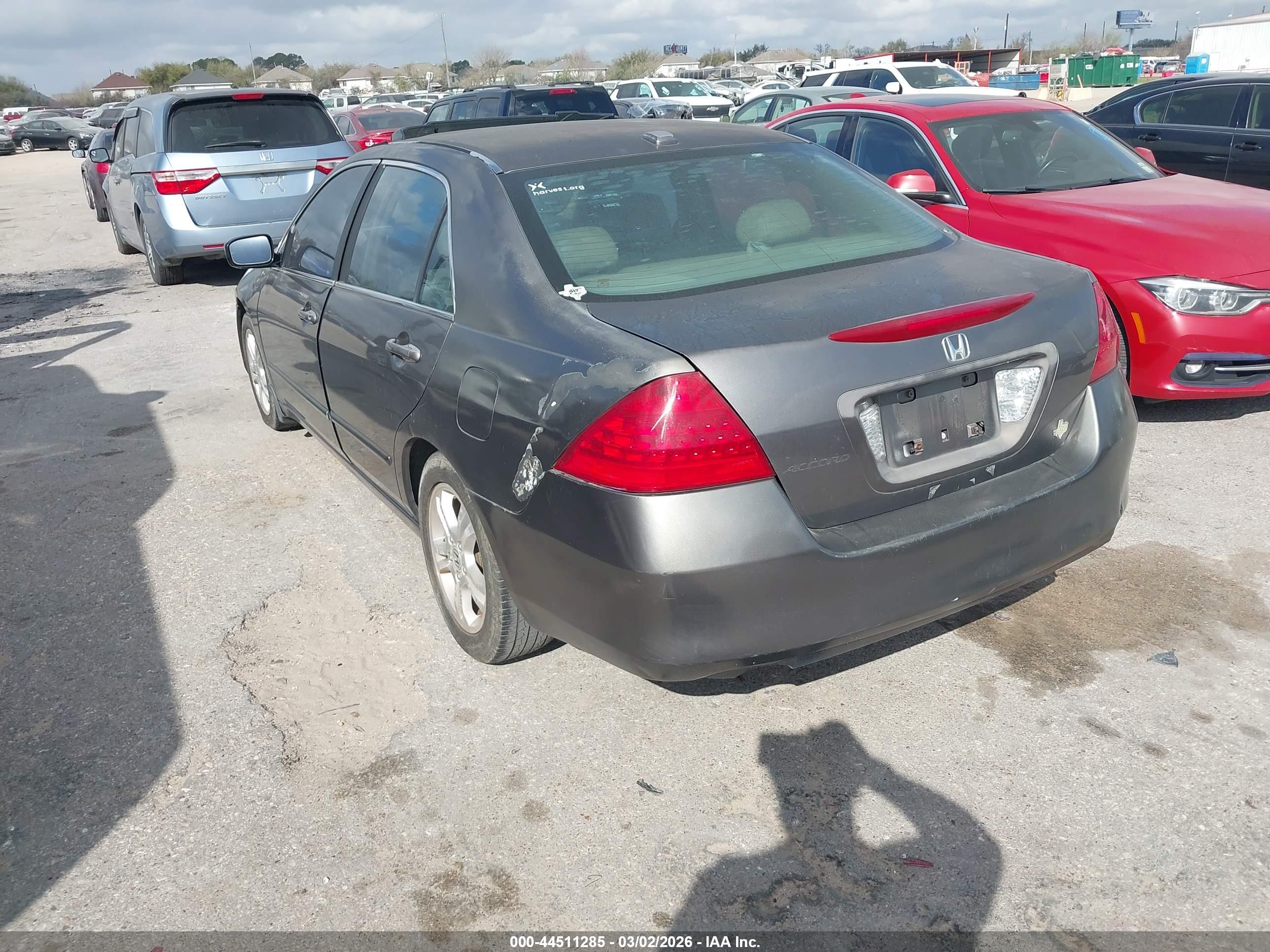 HONDA ACCORD image 3