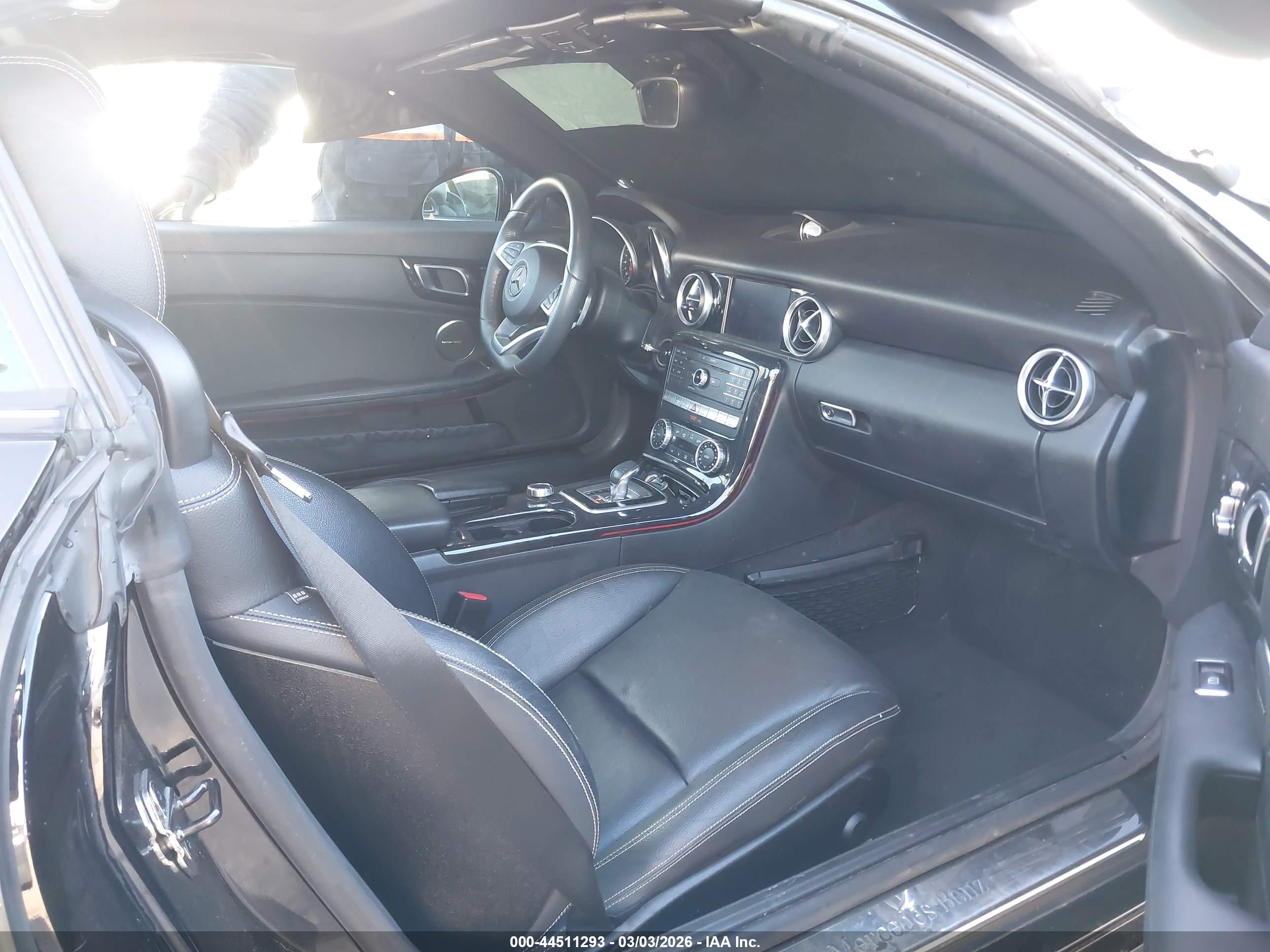 MERCEDES-BENZ SLC image 5