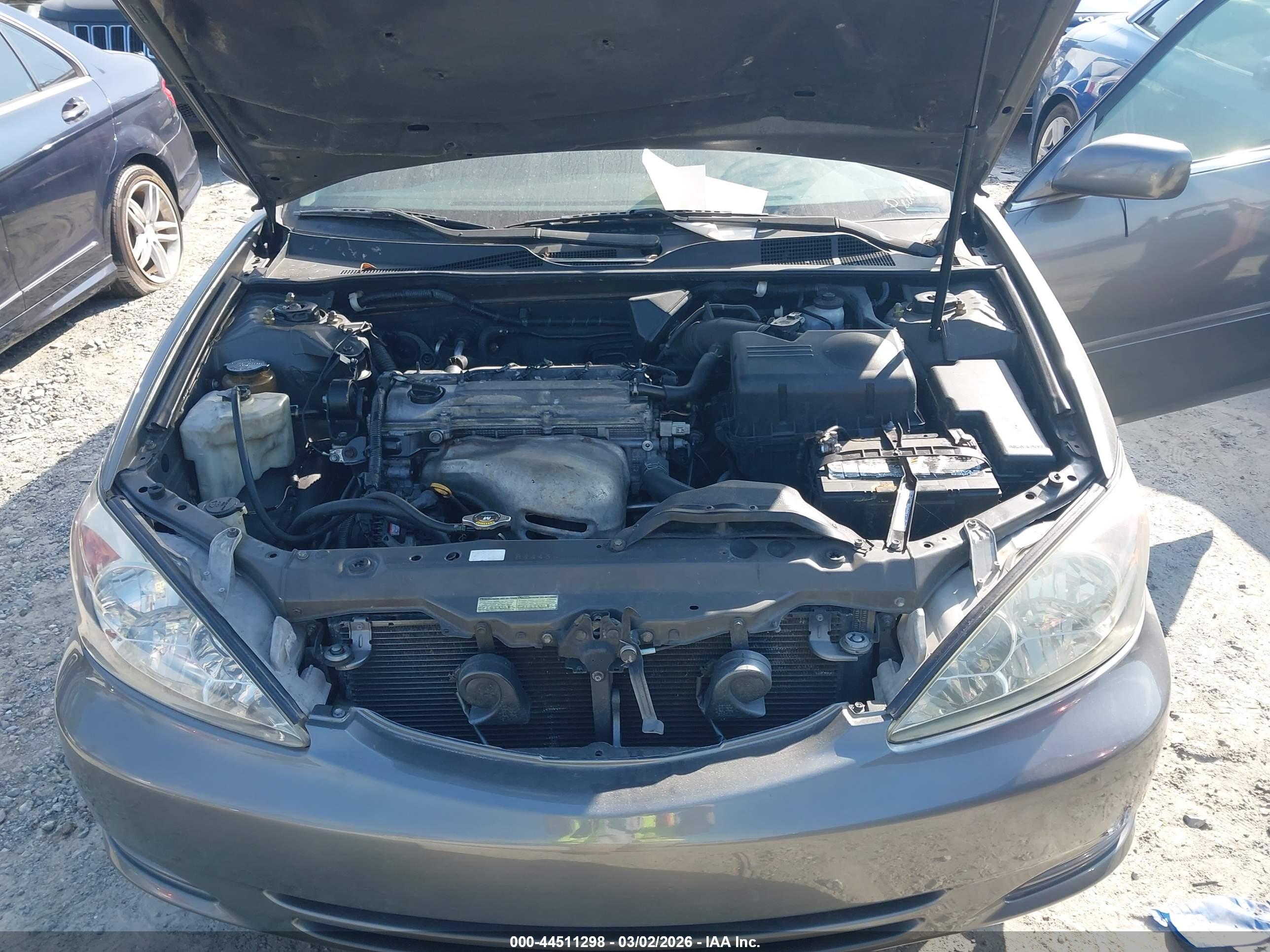 TOYOTA CAMRY image 10