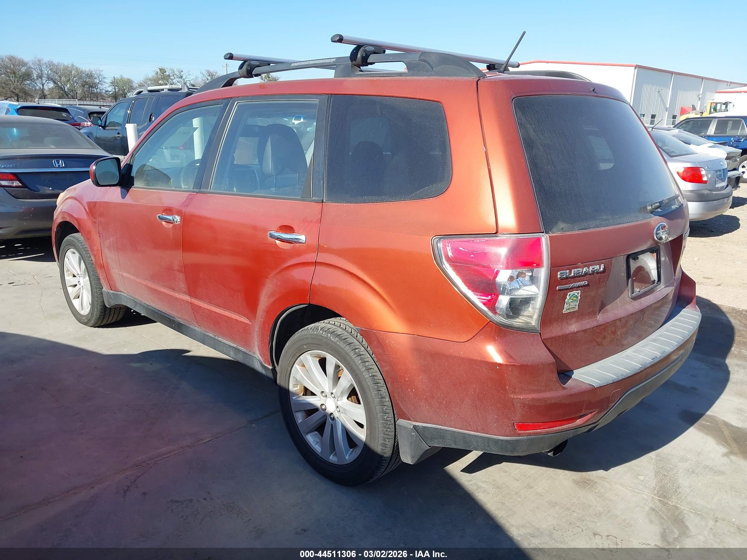 SUBARU FORESTER image 3