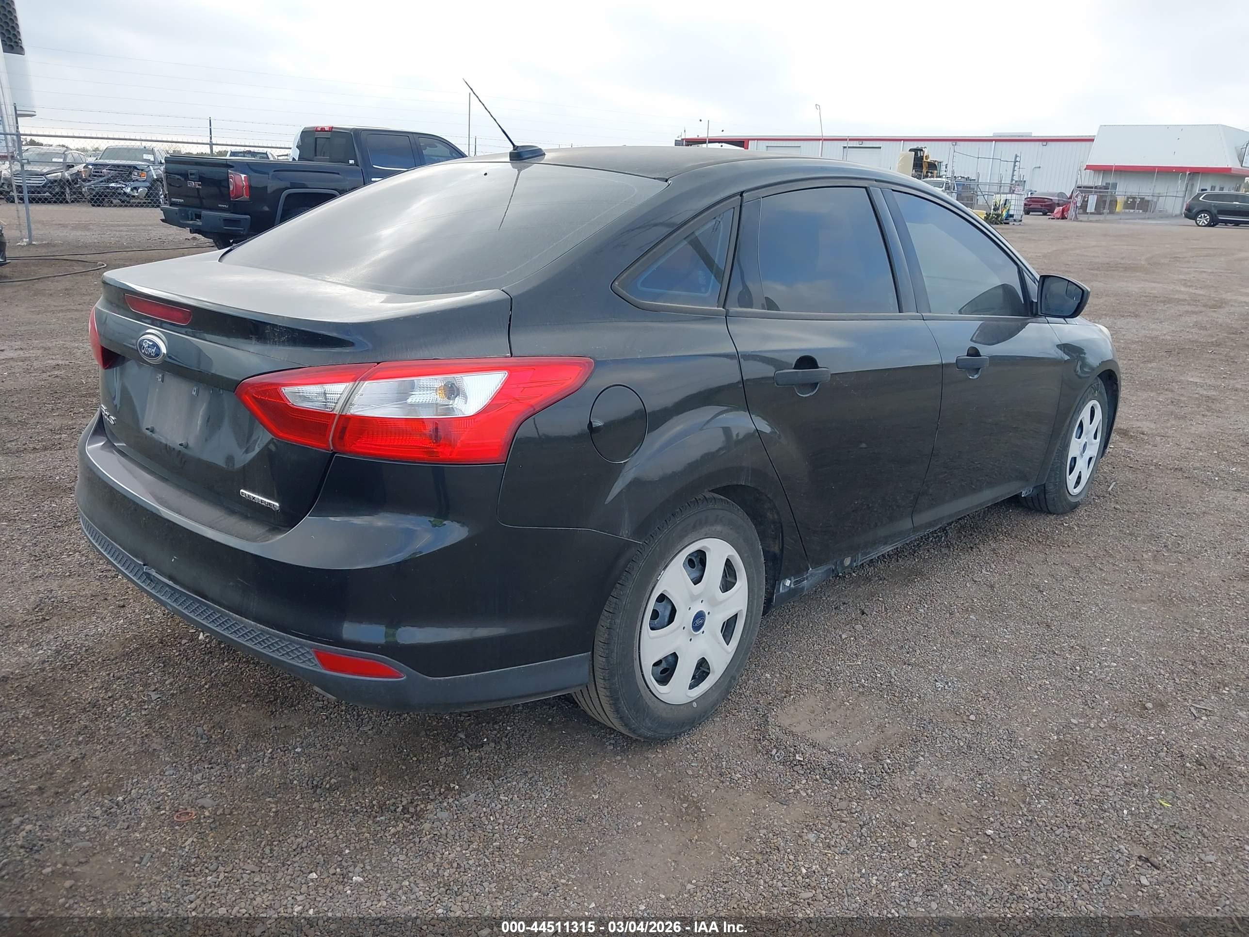 FORD FOCUS image 4
