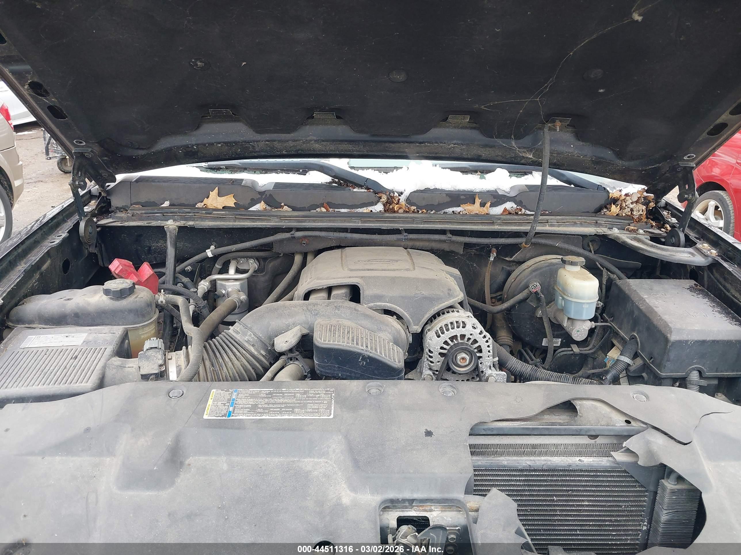 CHEVROLET SILVERADO image 10