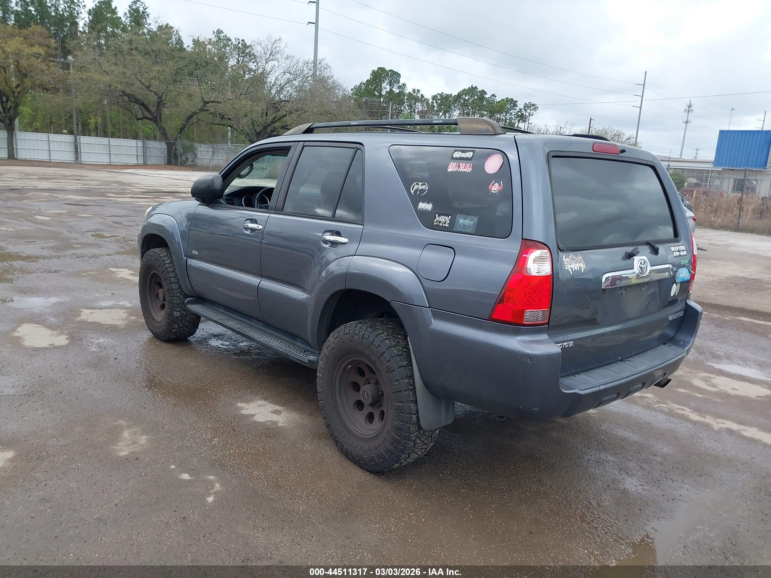 TOYOTA 4RUNNER image 3