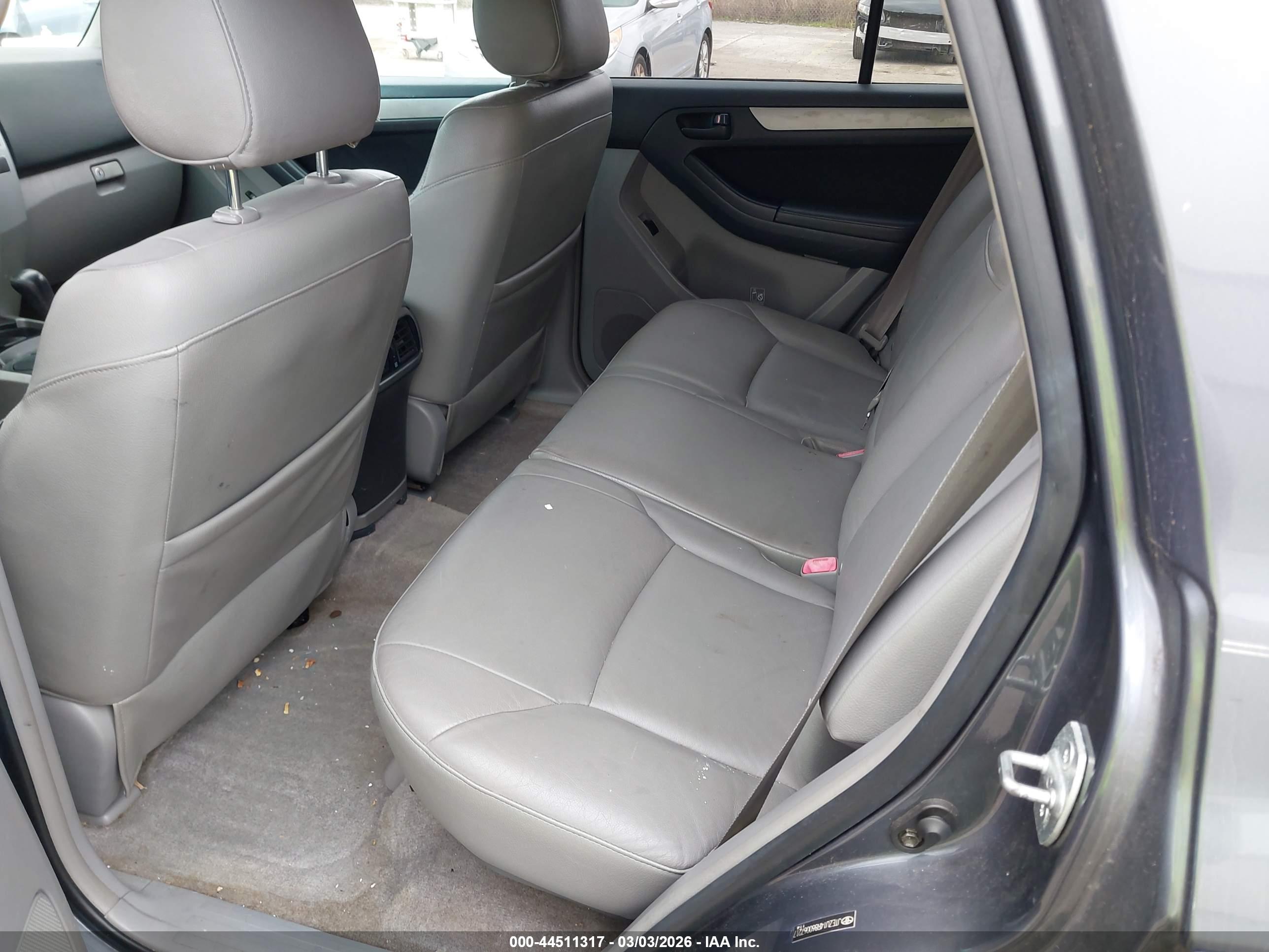 TOYOTA 4RUNNER image 8