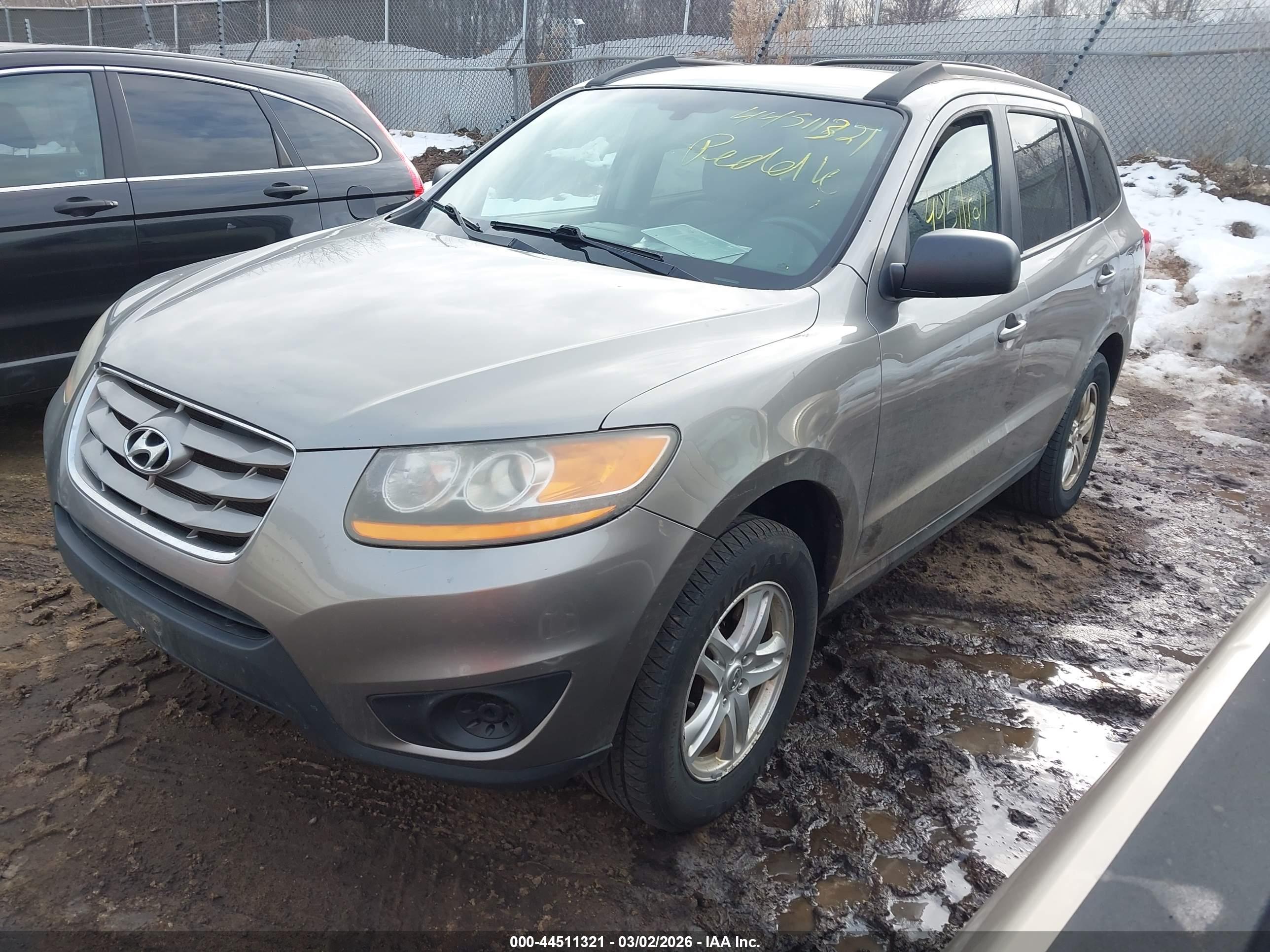 HYUNDAI SANTA image 2