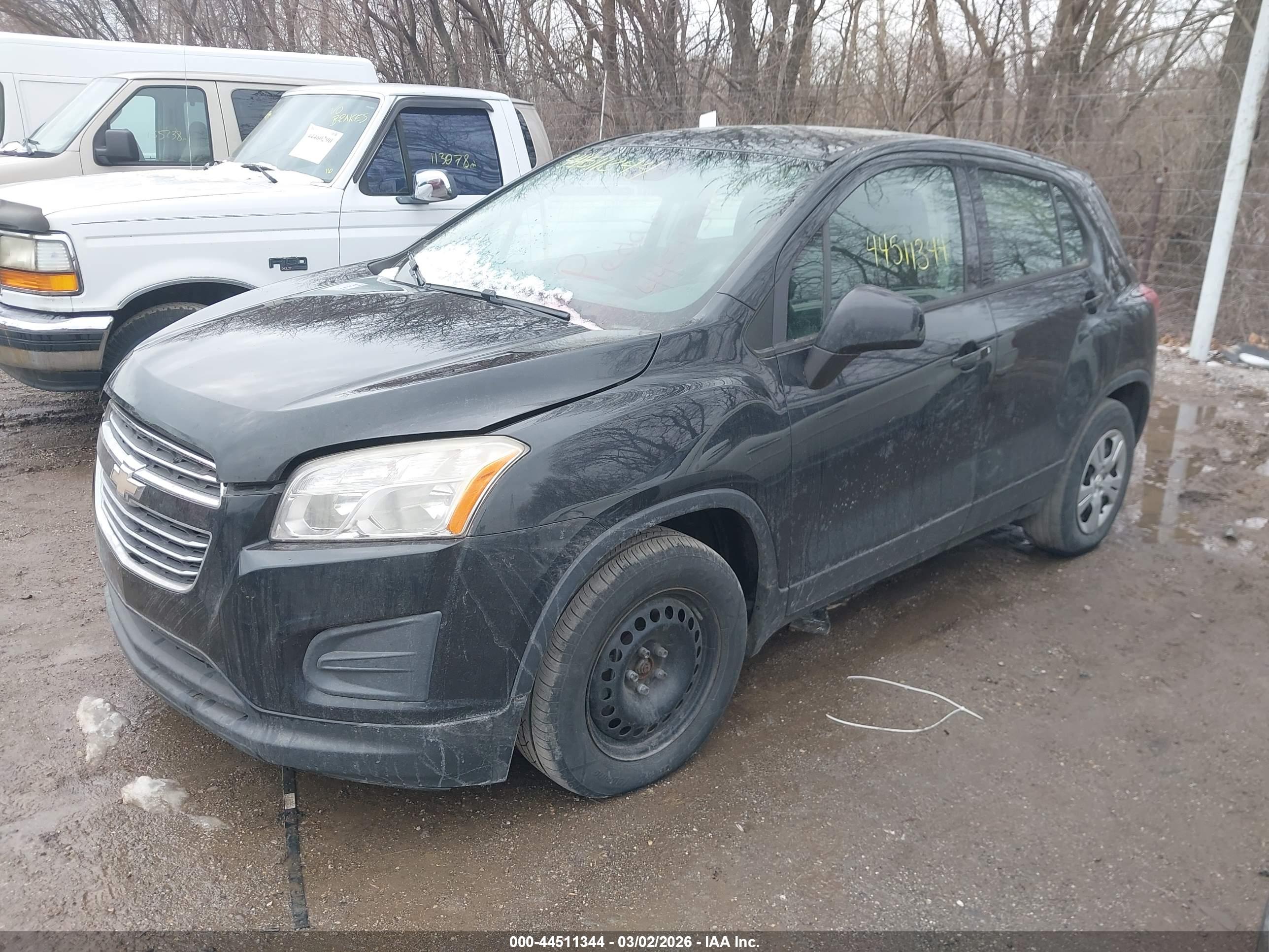 CHEVROLET TRAX image 2