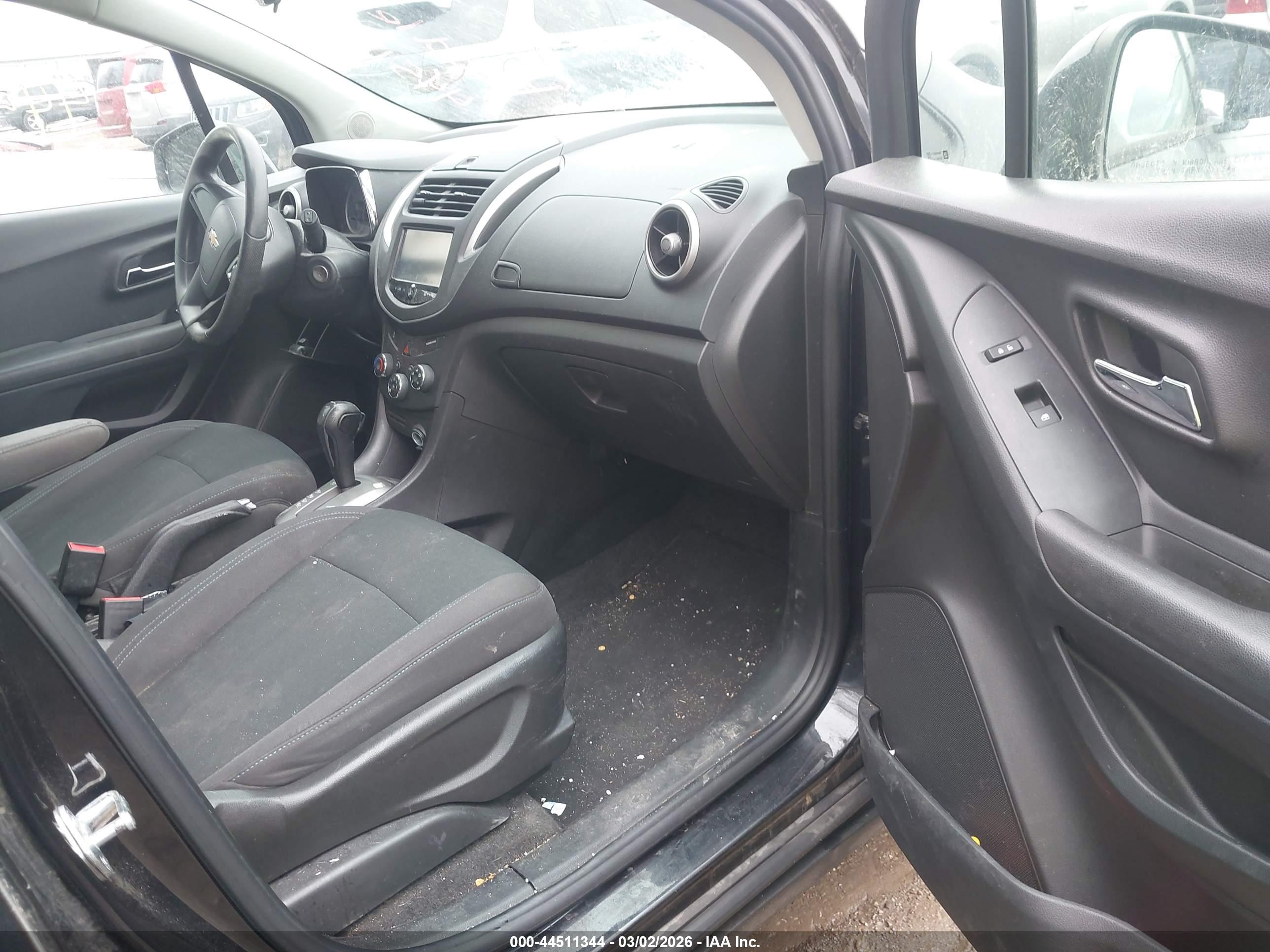CHEVROLET TRAX image 5