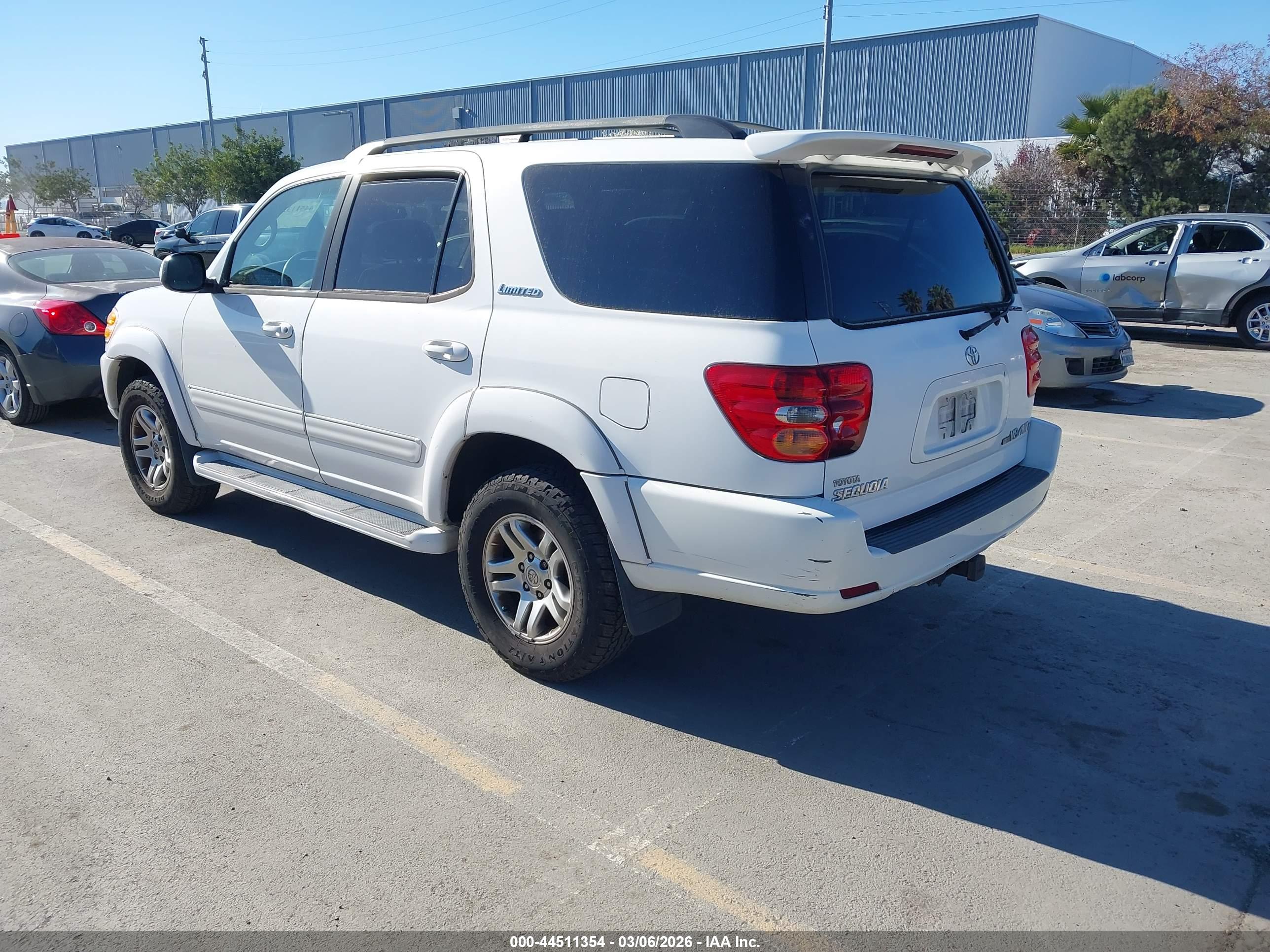 TOYOTA SEQUOIA image 3