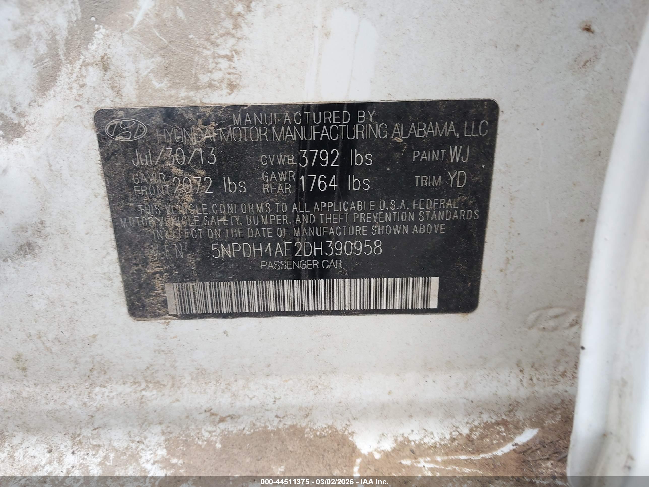 HYUNDAI ELANTRA image 9