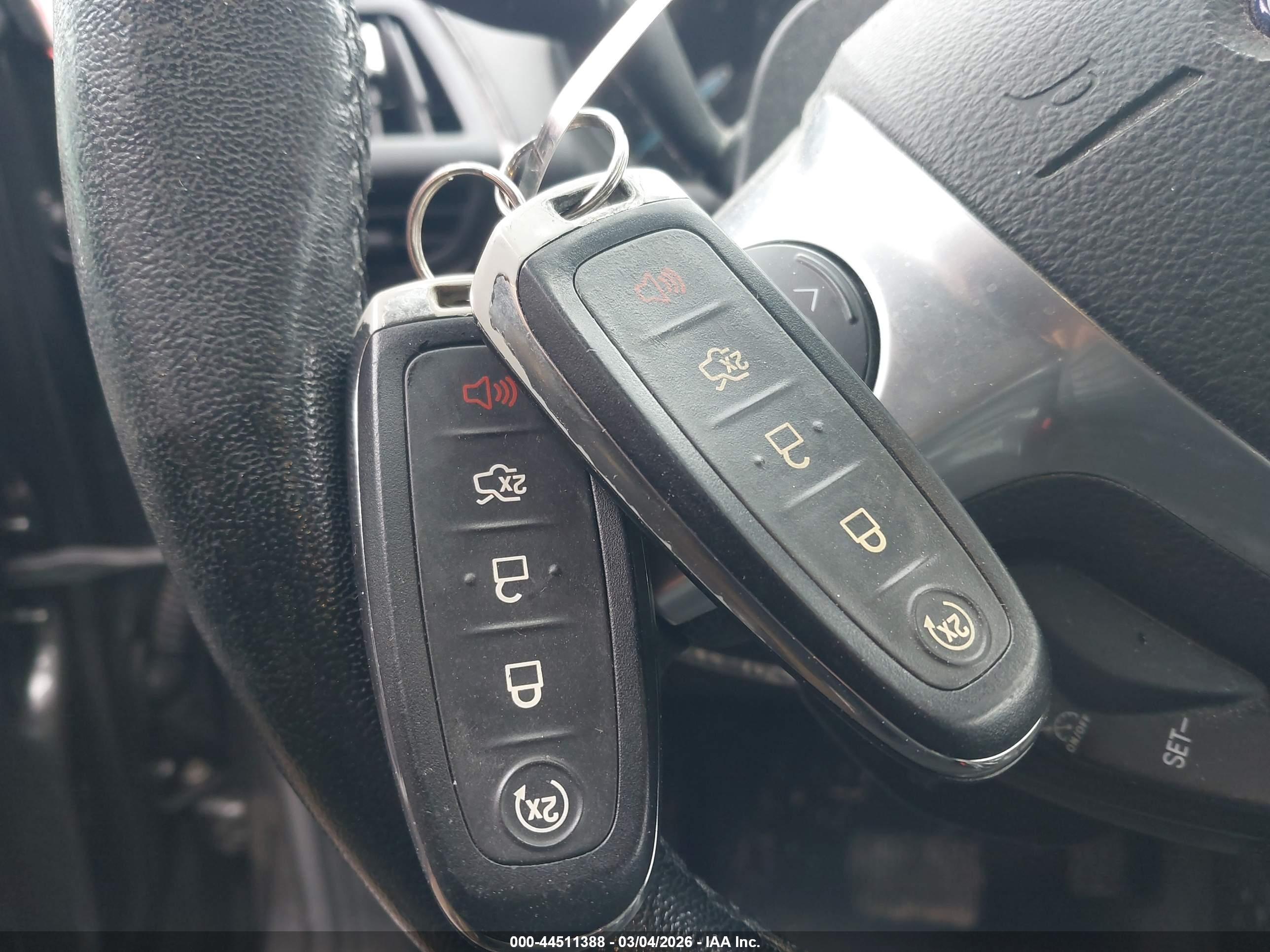 FORD ESCAPE image 11