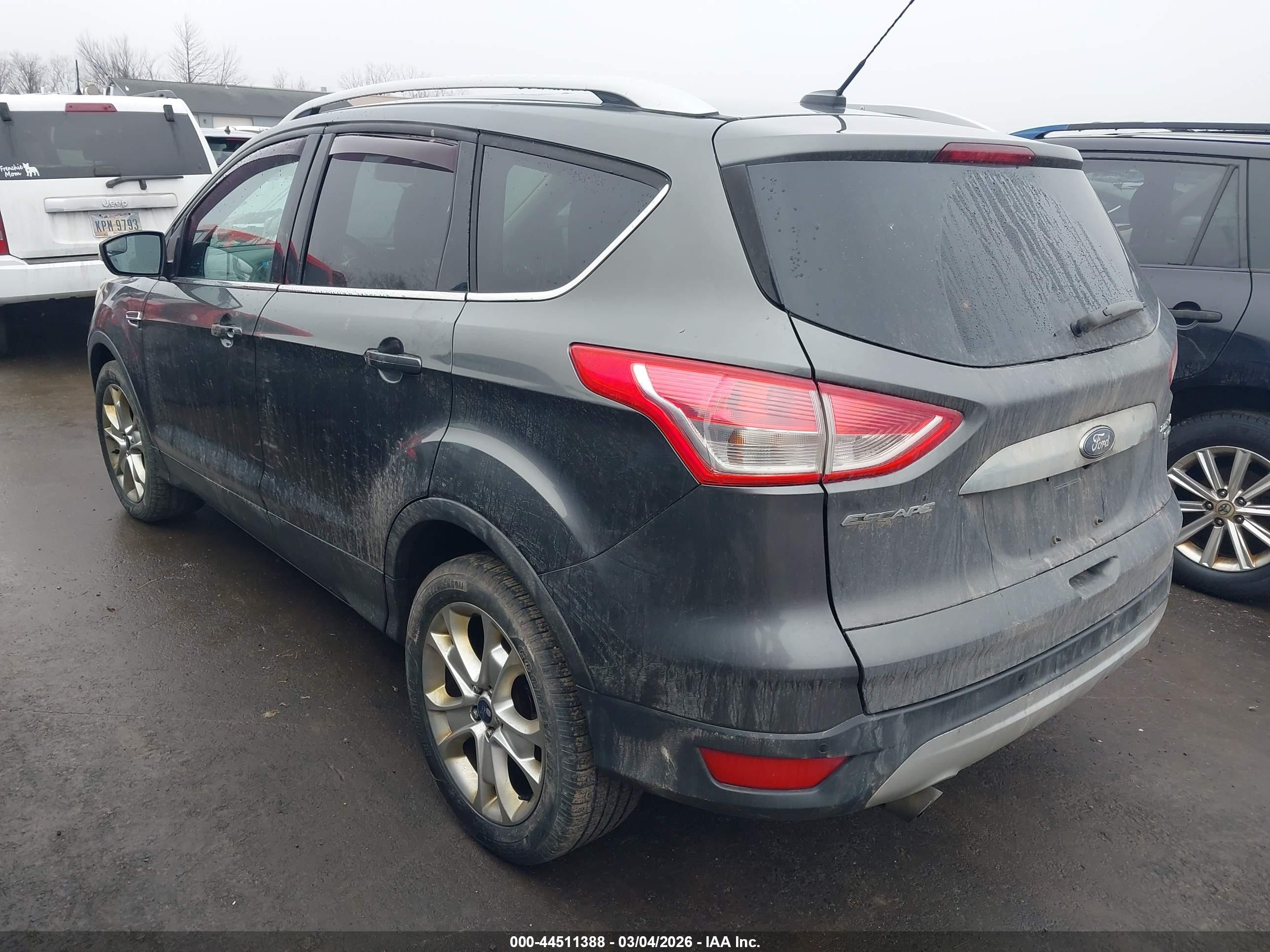 FORD ESCAPE image 3