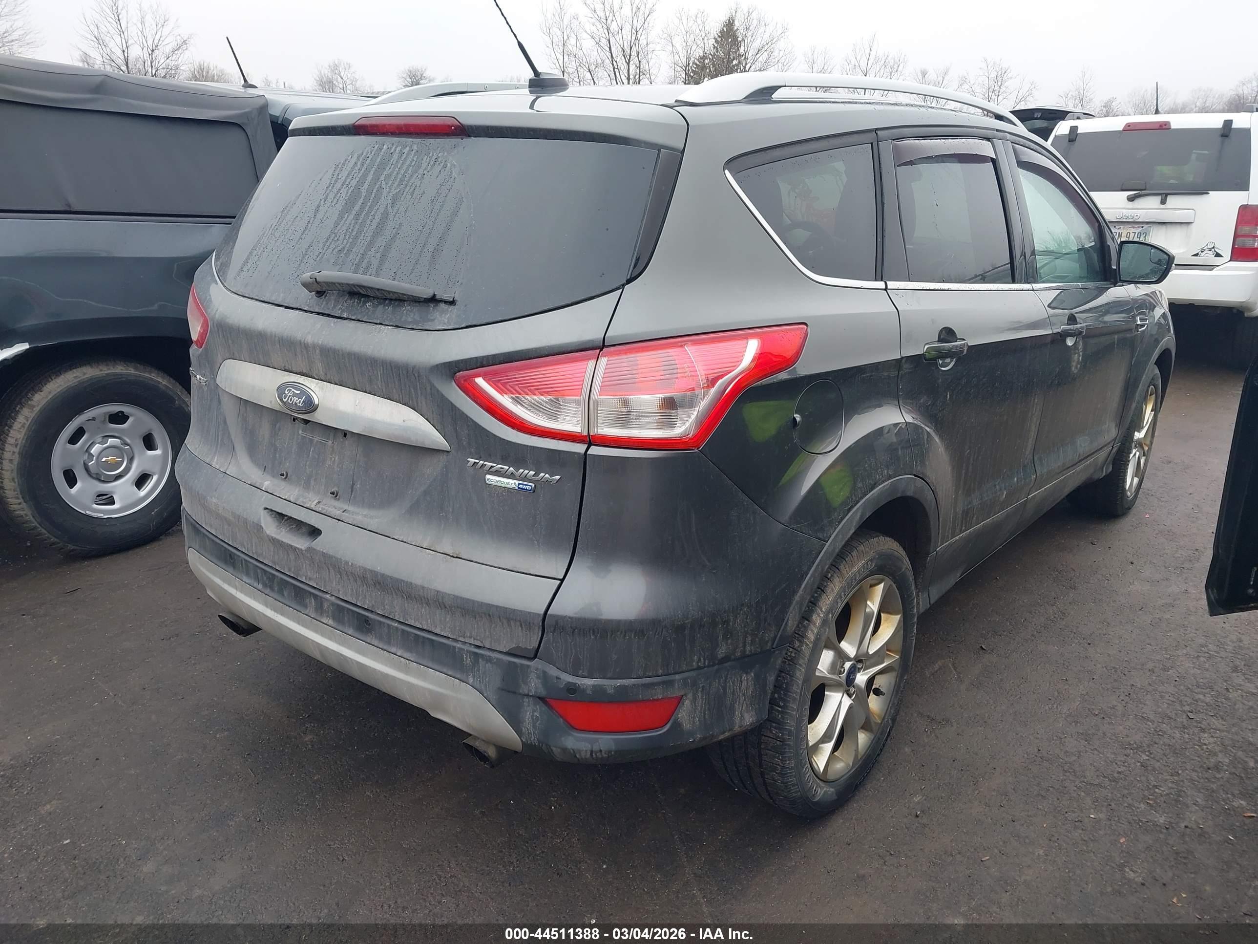 FORD ESCAPE image 4