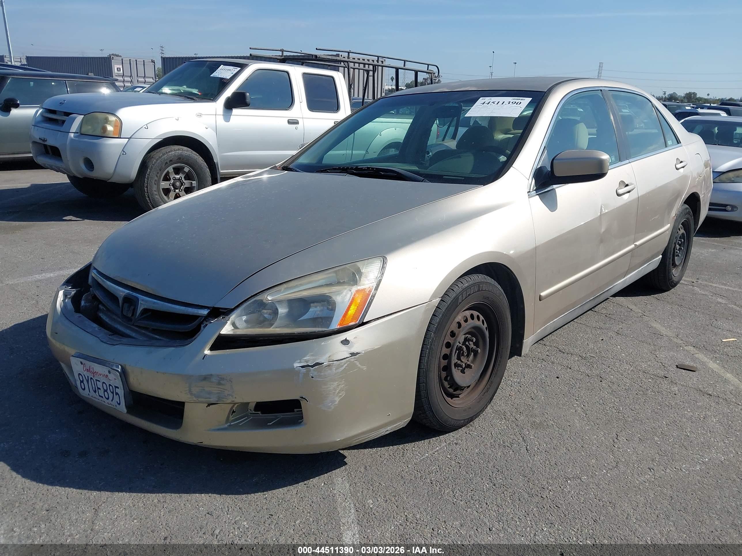 HONDA ACCORD image 2