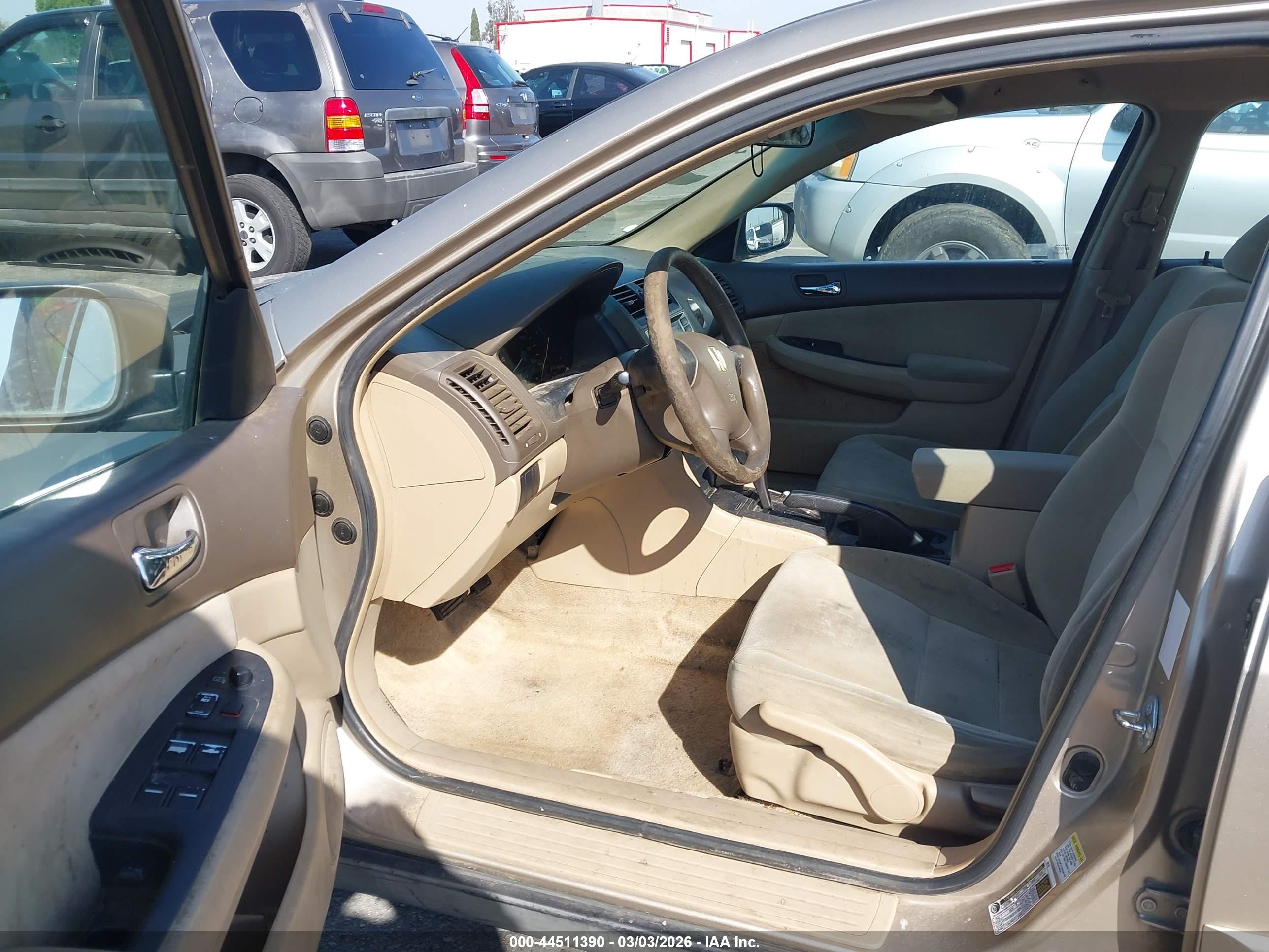 HONDA ACCORD image 5