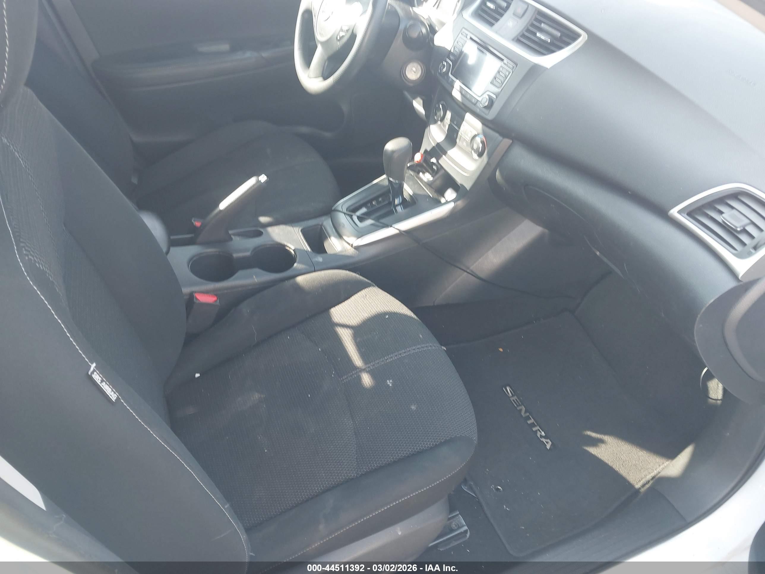 NISSAN SENTRA image 5