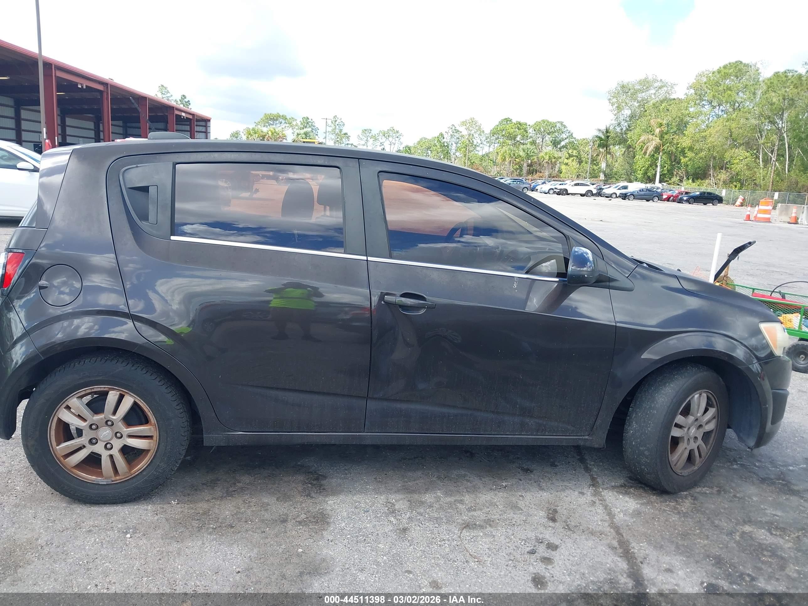 CHEVROLET SONIC image 6