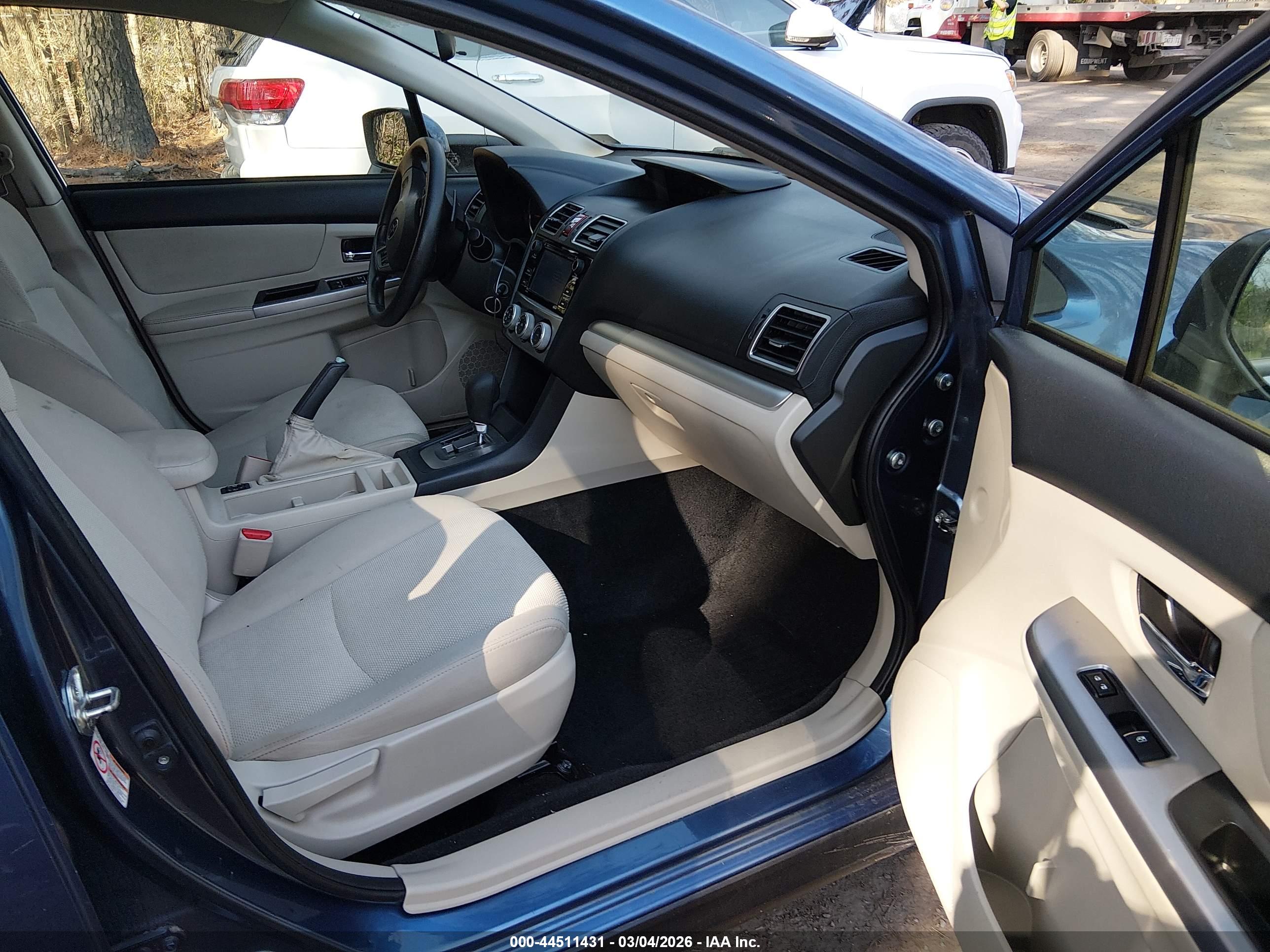 SUBARU XV image 5