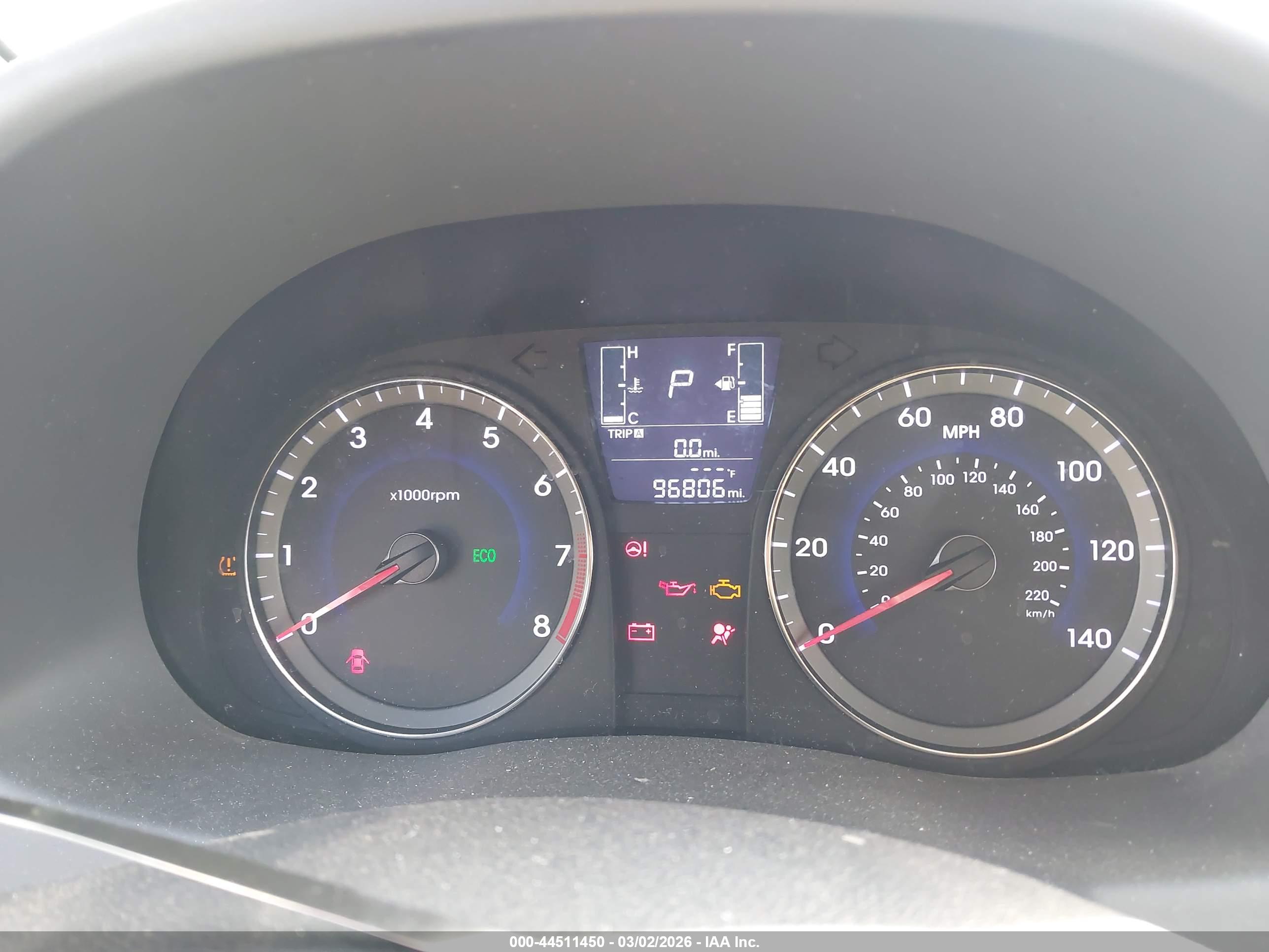 HYUNDAI ACCENT image 7