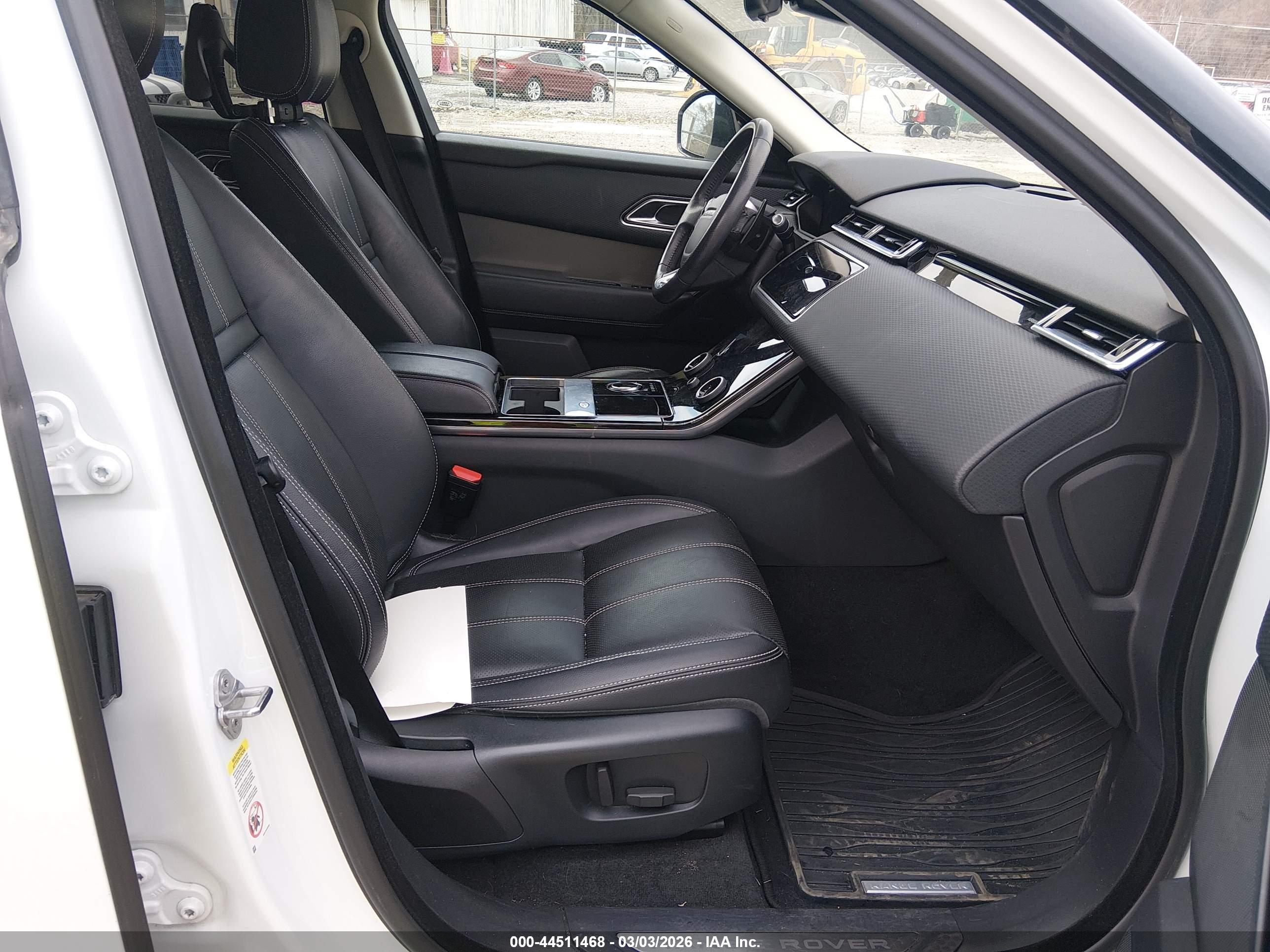 LAND ROVER image 5