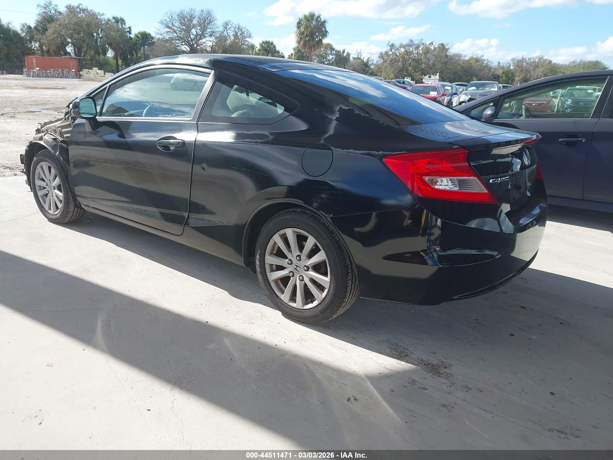 HONDA CIVIC image 3