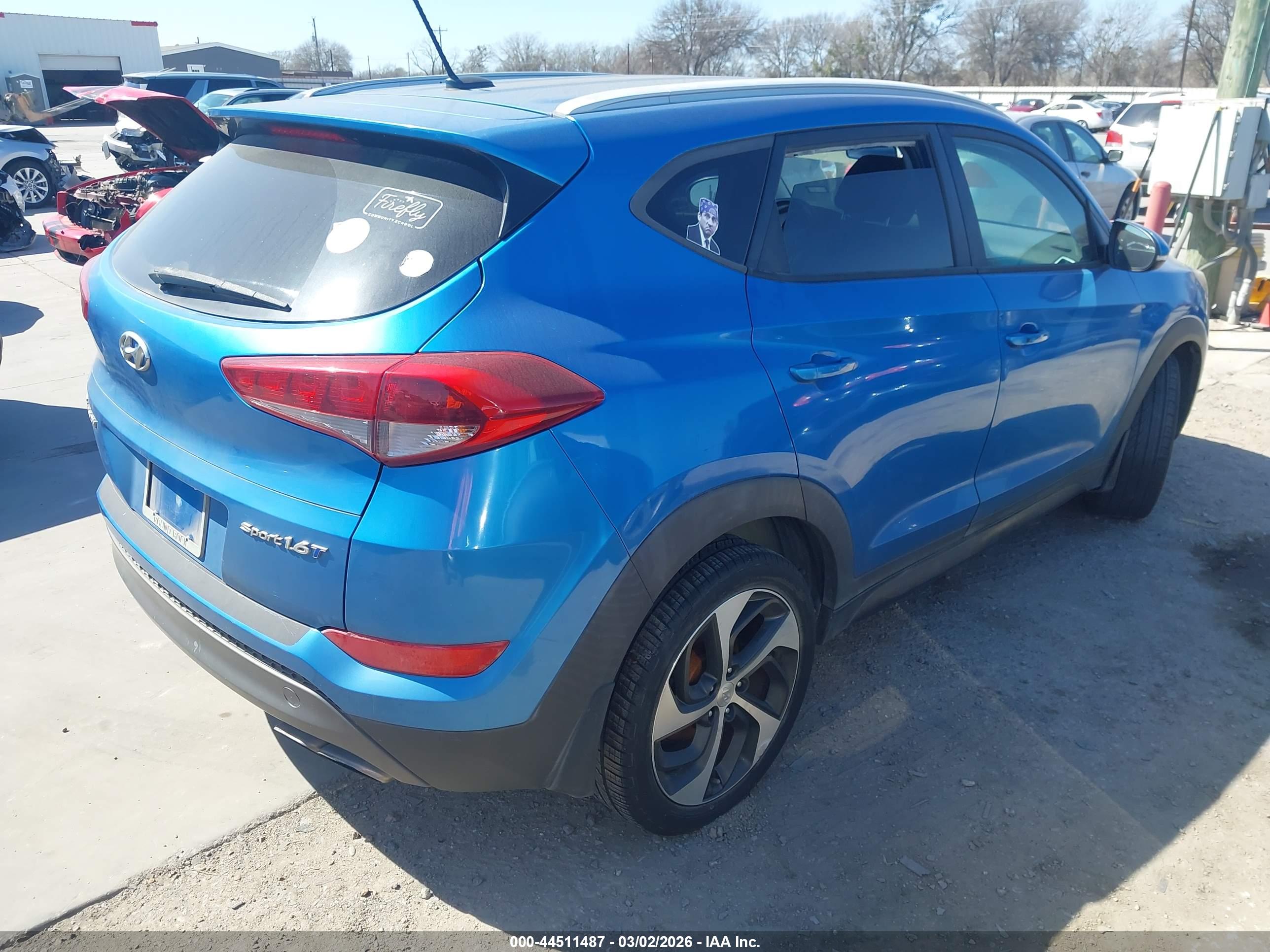 HYUNDAI TUCSON image 4
